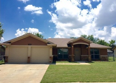 3210 Edgewood Drive Property Photo 1