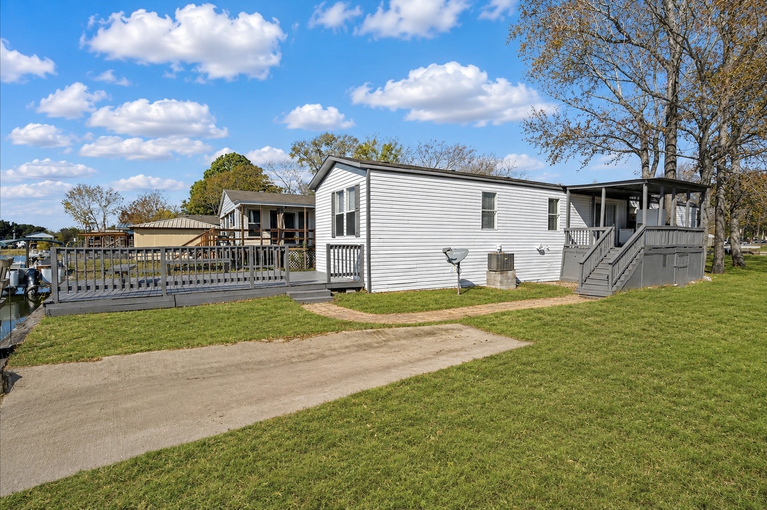 12701 Paradise View Court W Property Photo 11
