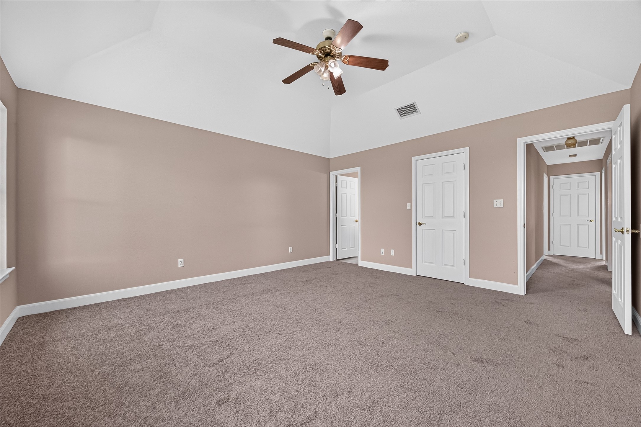 8721 Garrett Street Property Photo 14