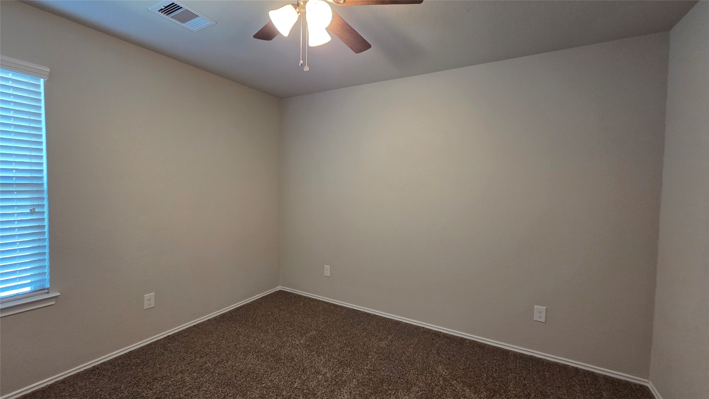 14097 Lake Crescent Drive Property Photo 9