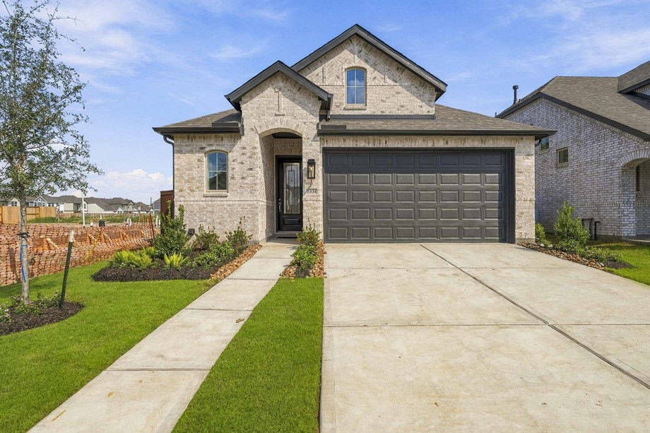 5331 Murillo Drive Property Photo 1