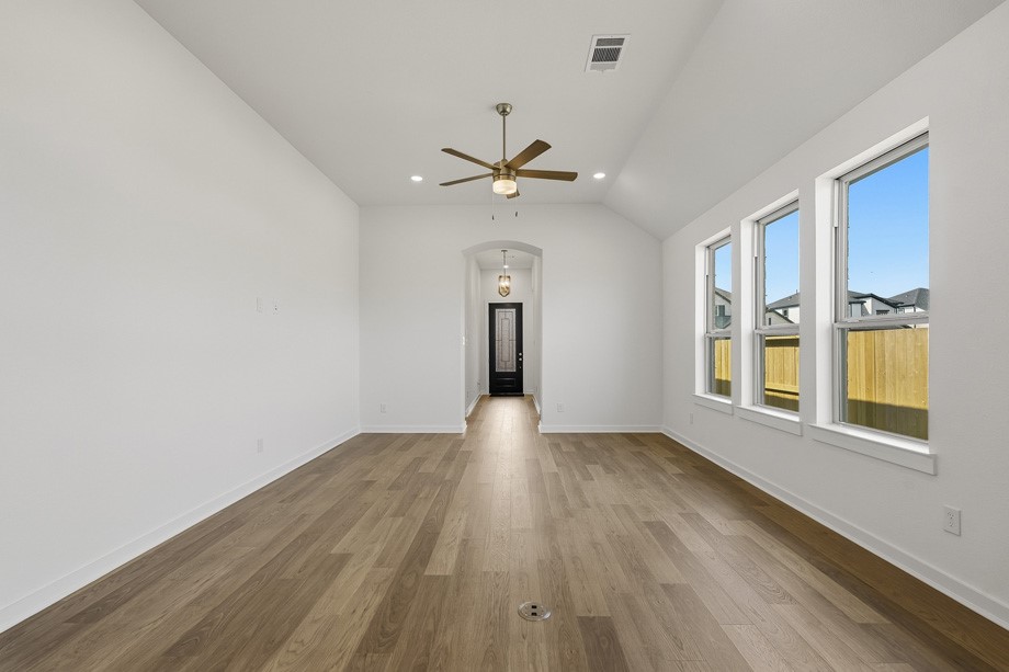 5331 Murillo Drive Property Photo 7