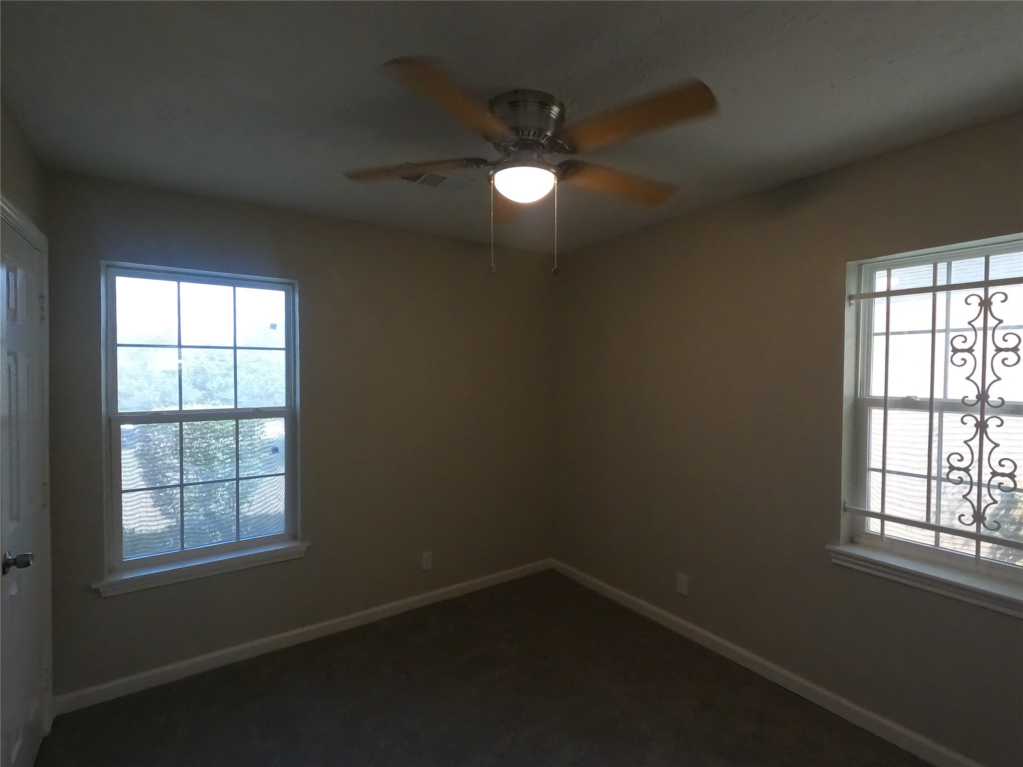 6102 Rietta Street Property Photo 11