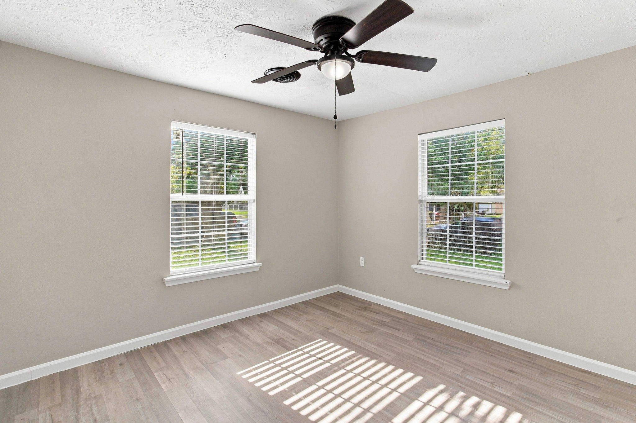 500 Ruth Street Property Photo 12