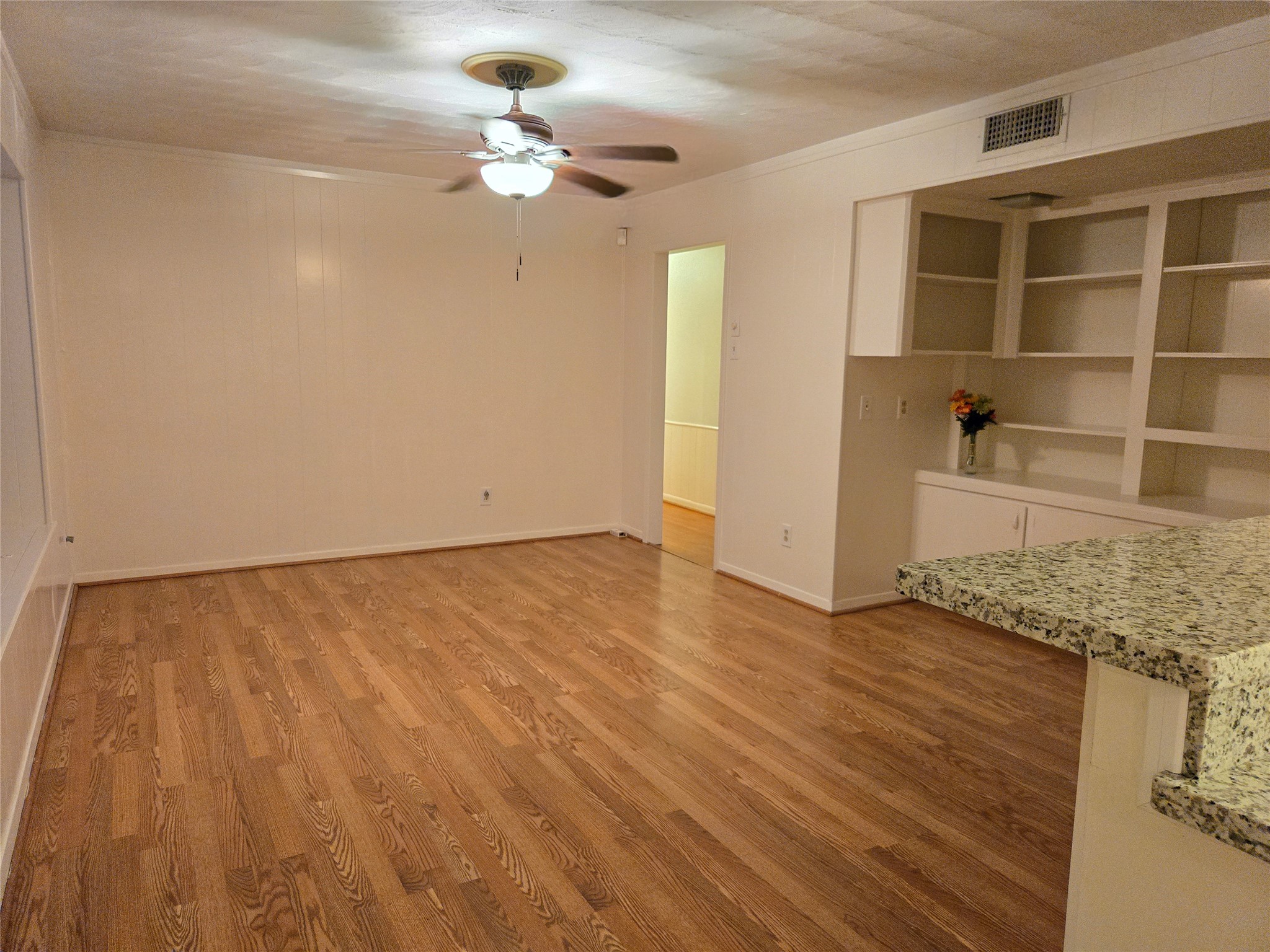 8918 Mobud Drive Property Photo 6