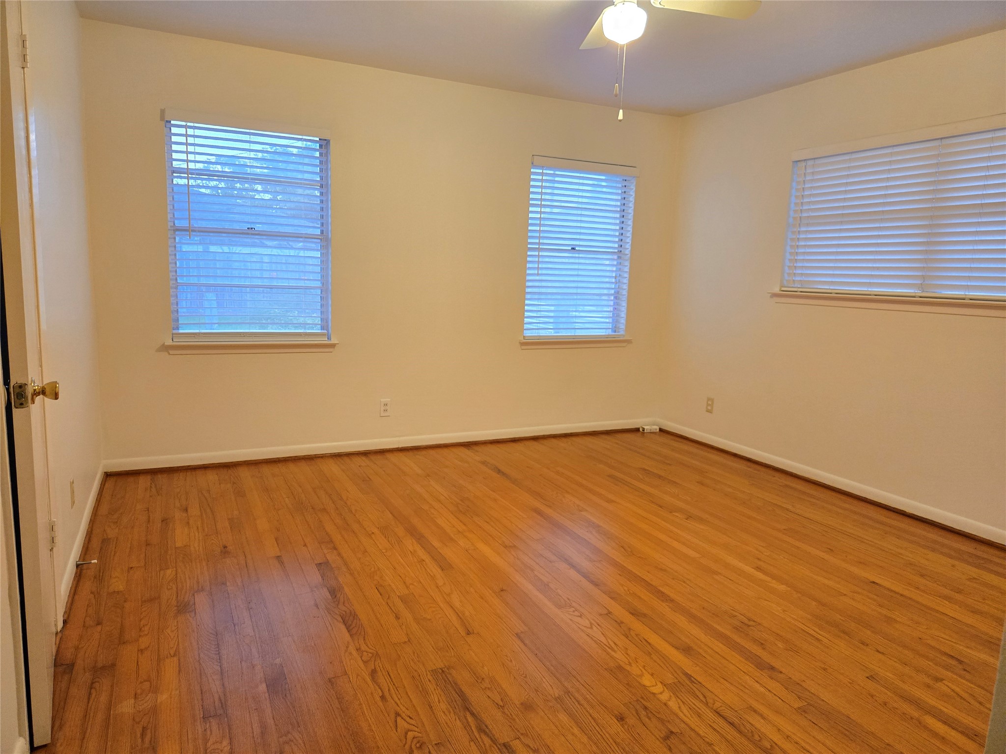 8918 Mobud Drive Property Photo 10