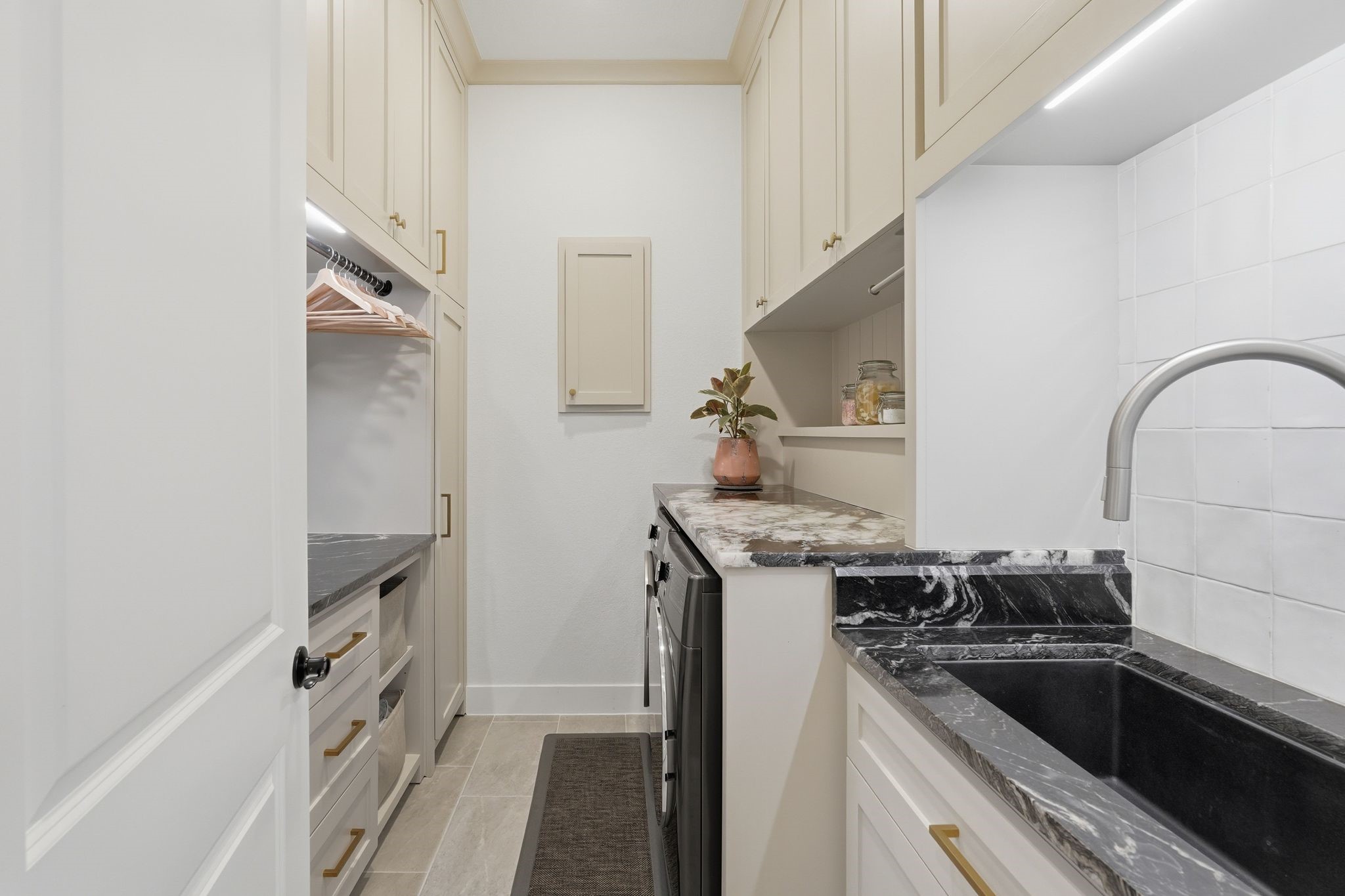 8135 Allston Village Trail Property Photo 32