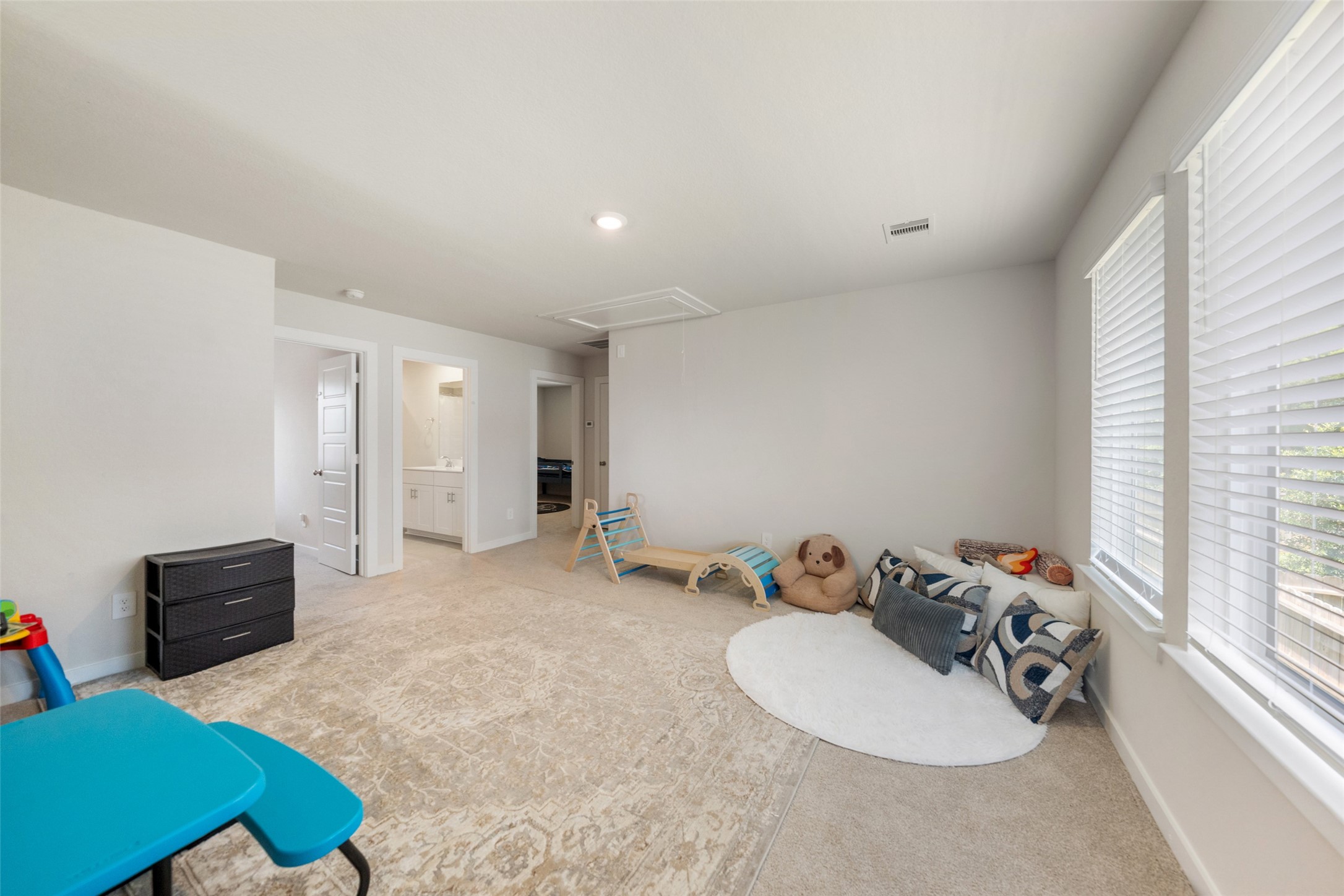 18757 Timber Glen Drive Property Photo 18
