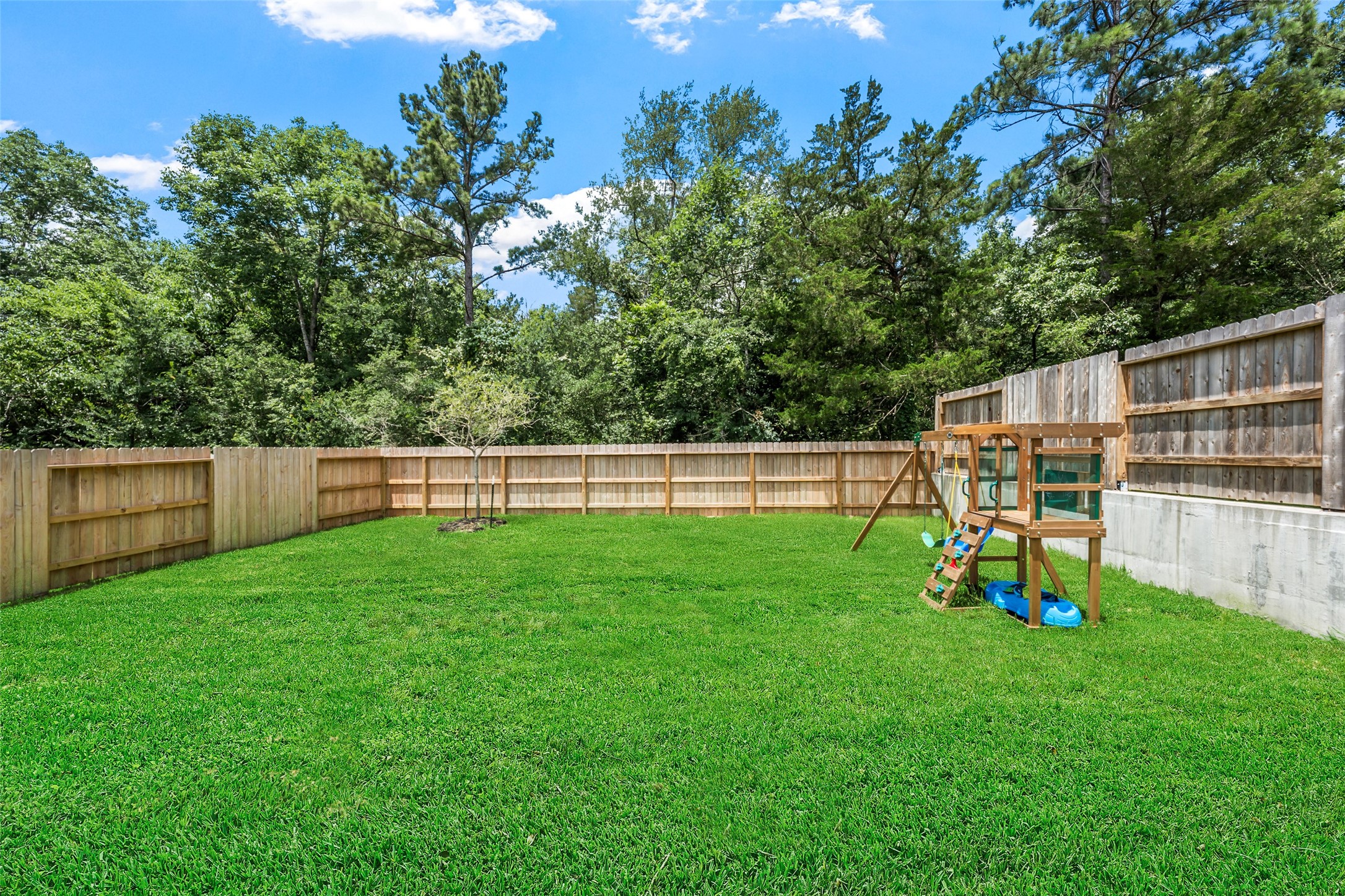 18757 Timber Glen Drive Property Photo 25