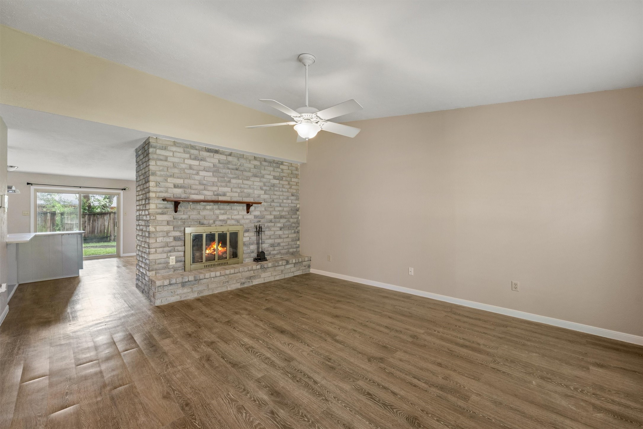 6931 Tara Drive Property Photo 4