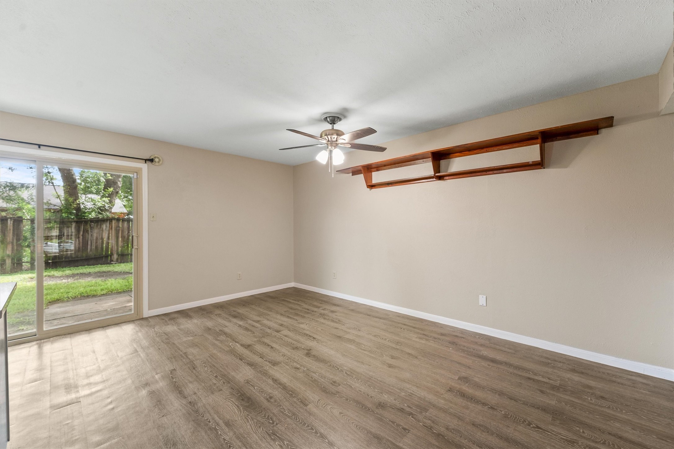 6931 Tara Drive Property Photo 6