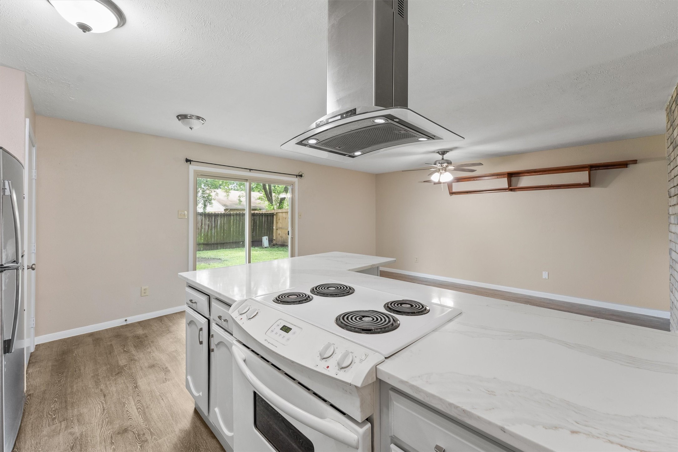6931 Tara Drive Property Photo 7