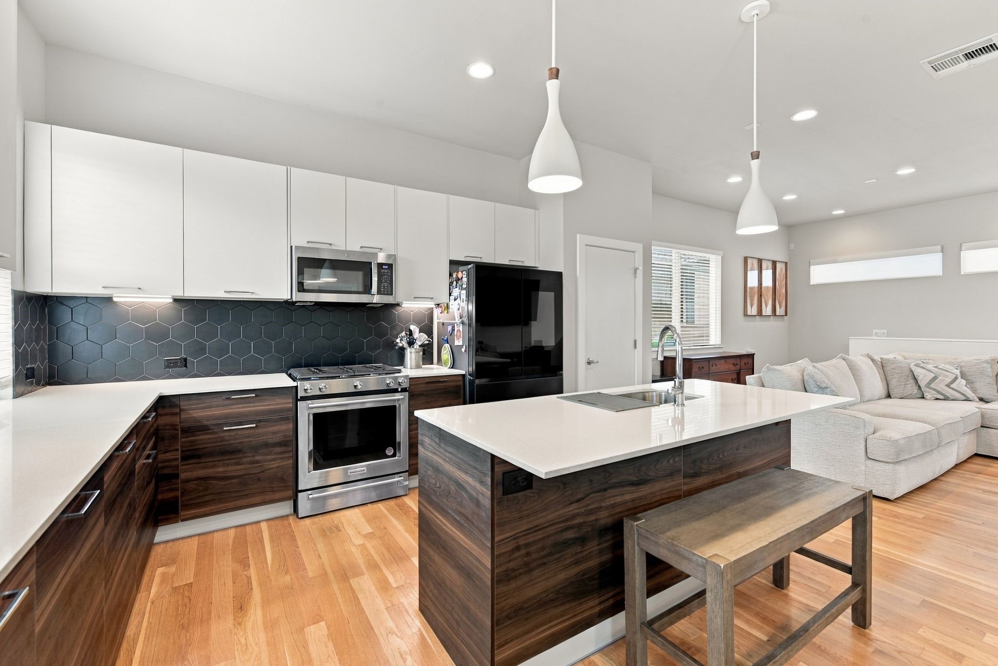 1907 Wipprecht Street Property Photo 20