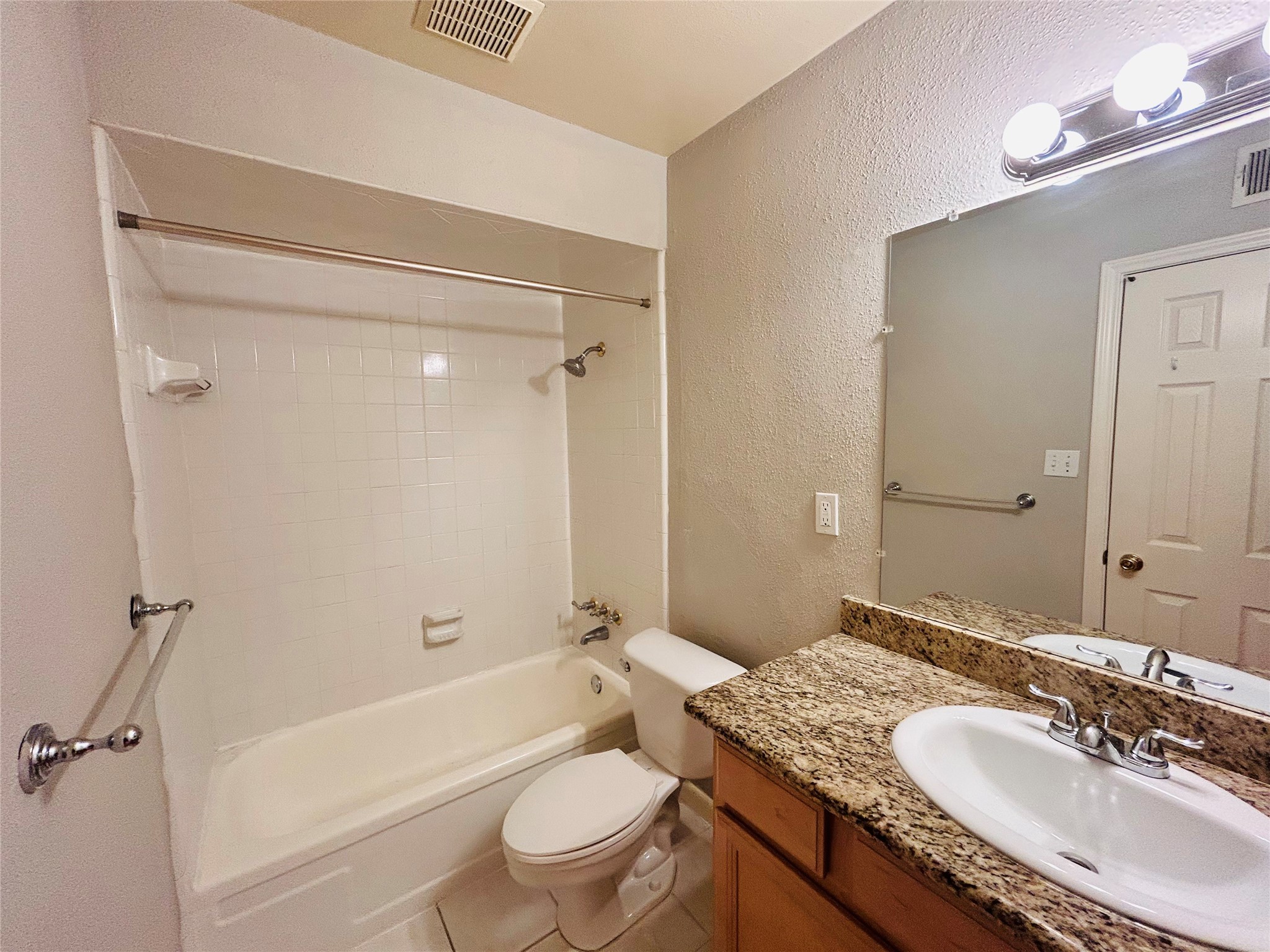 2201 Driscoll Street 4 Property Photo 7