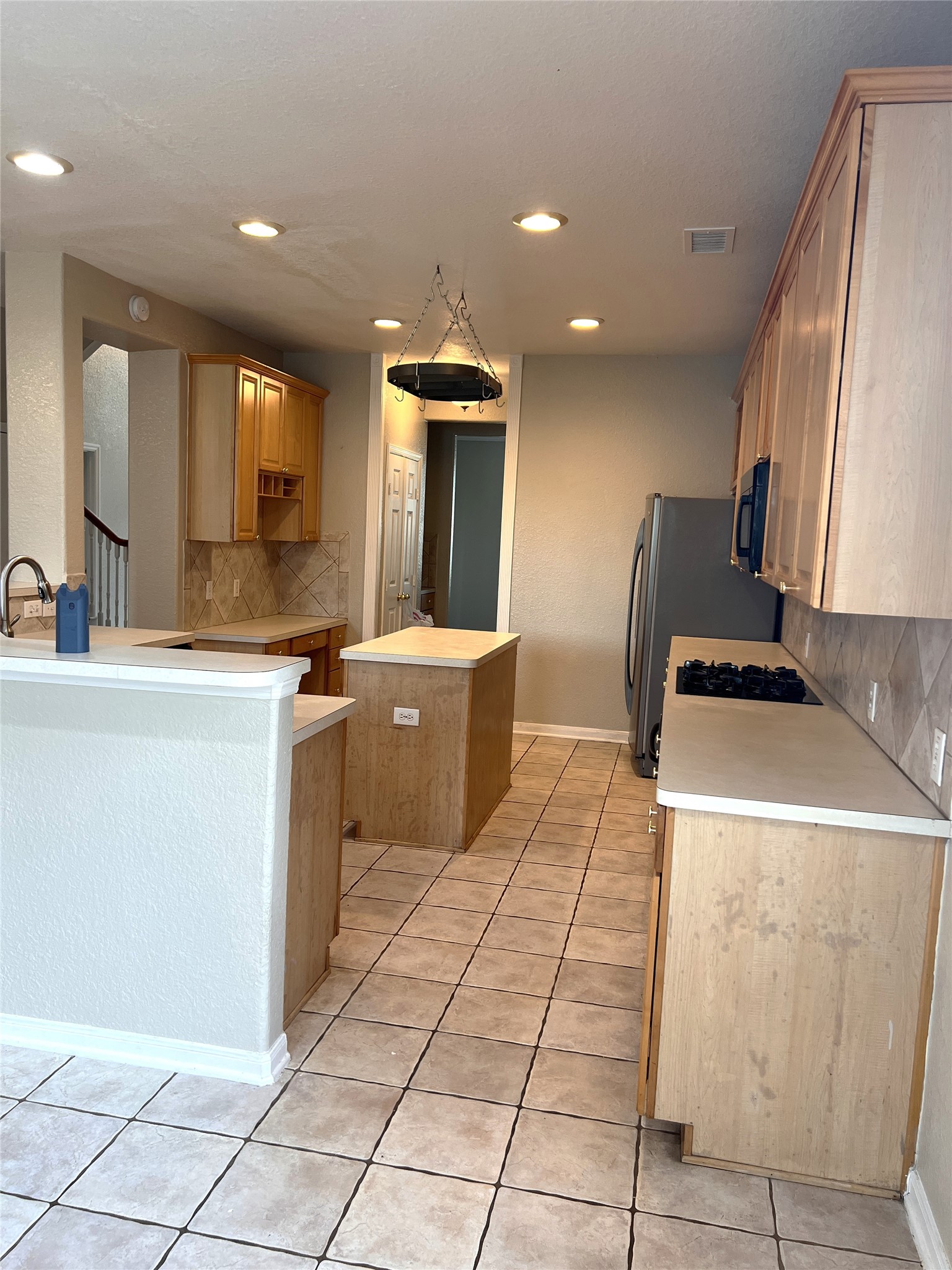 14210 Meadow Estates Lane Property Photo 8