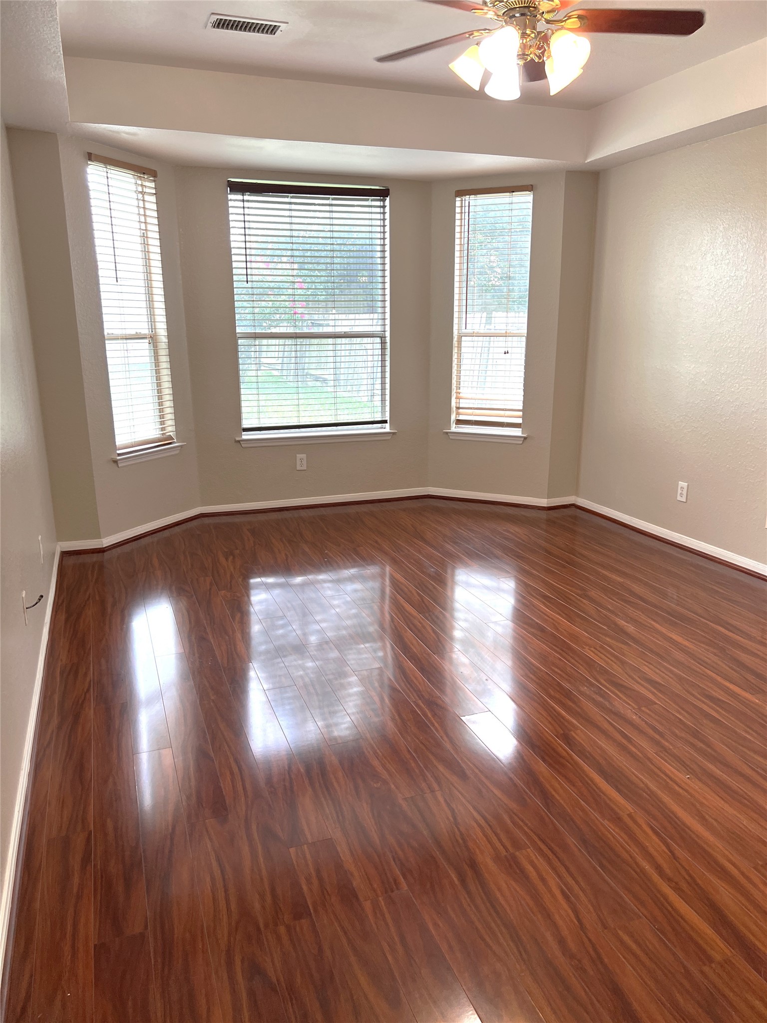 14210 Meadow Estates Lane Property Photo 11