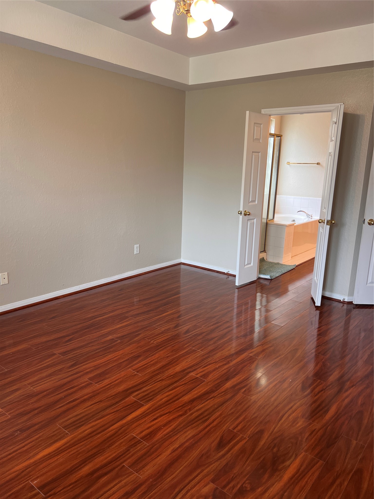 14210 Meadow Estates Lane Property Photo 12
