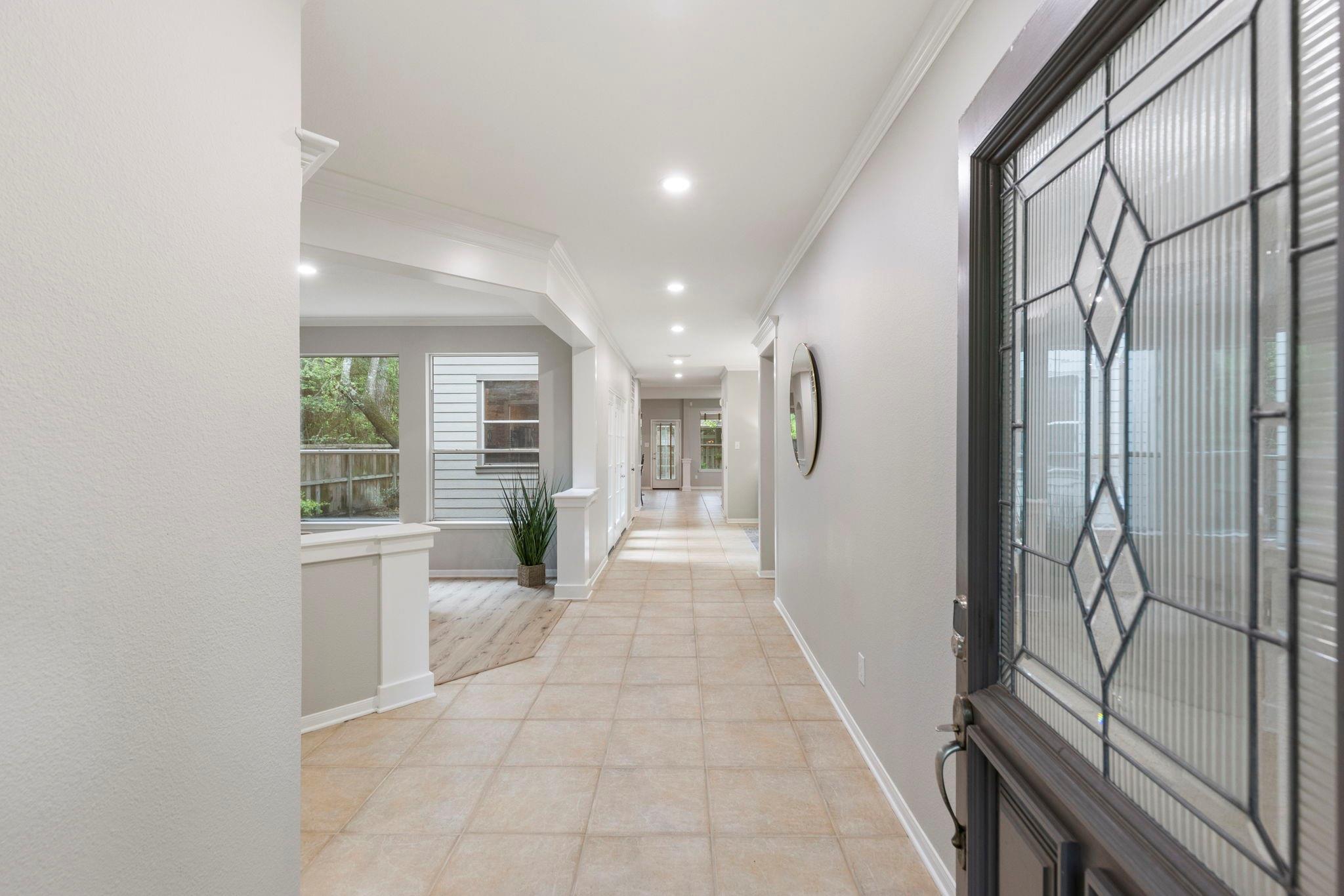3 S Altwood Circle Property Photo 4