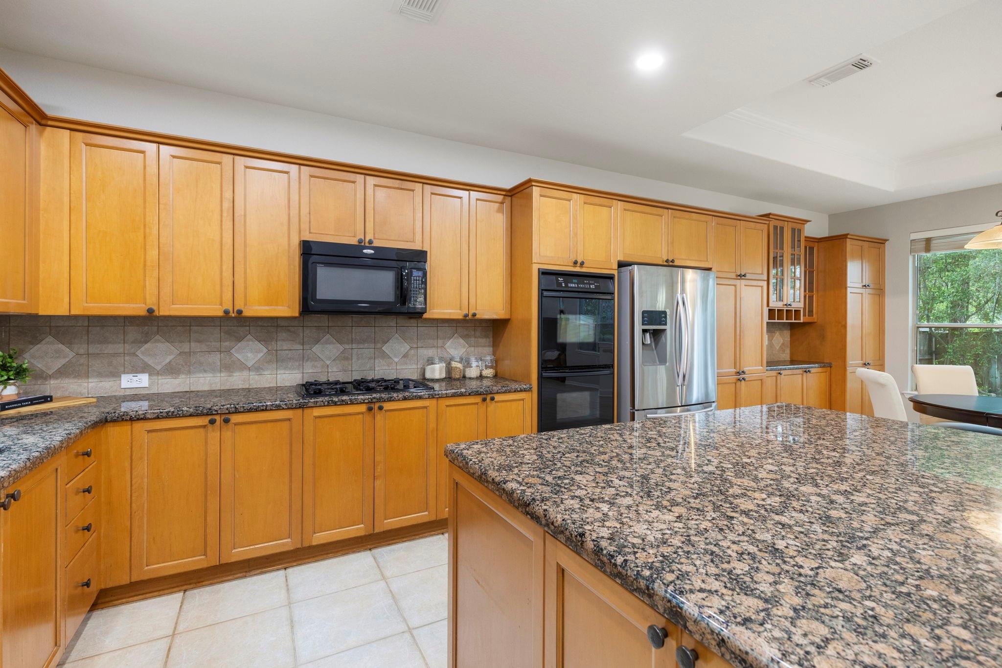 3 S Altwood Circle Property Photo 18