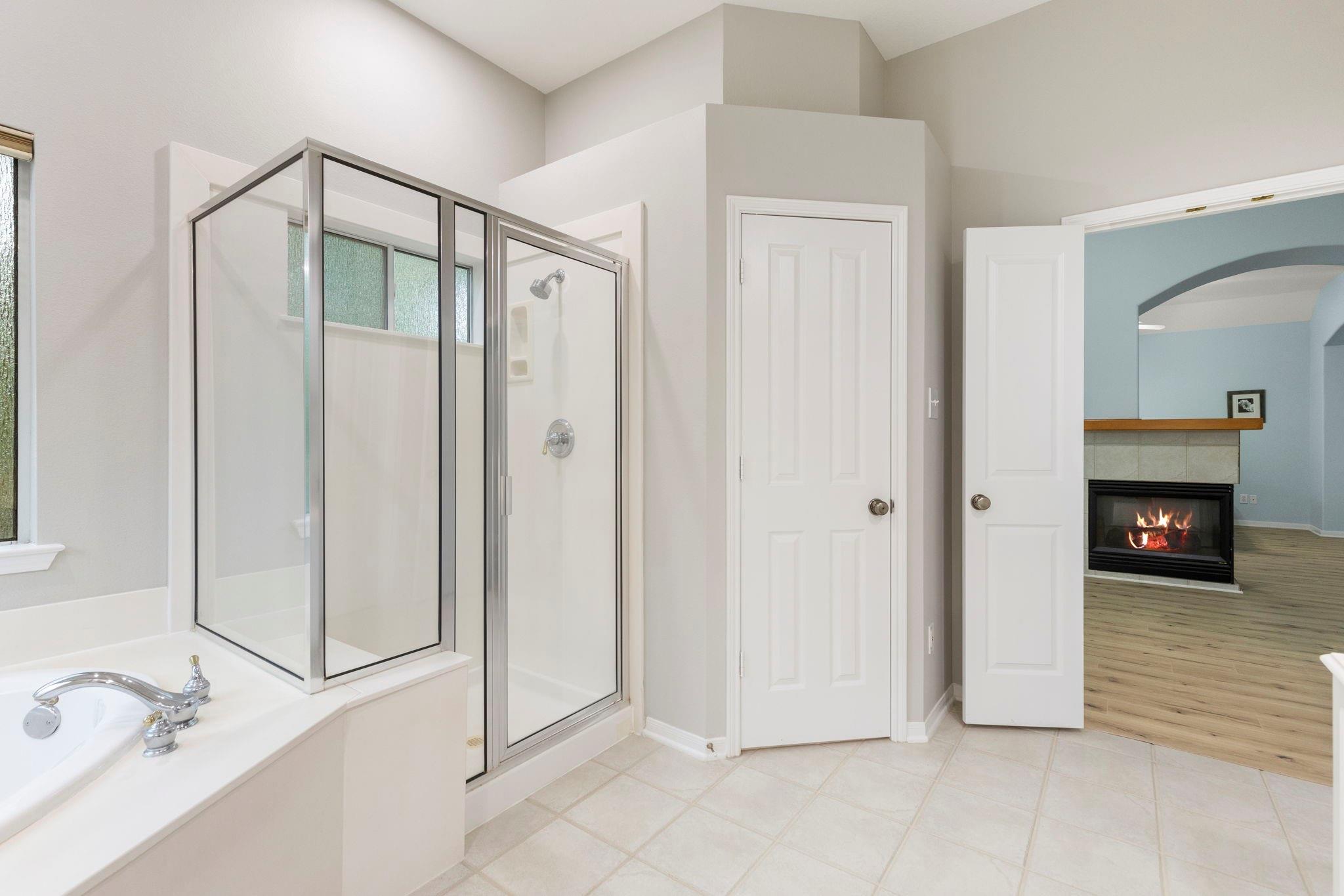 3 S Altwood Circle, The Woodlands Tx 77382 Property Photo 42