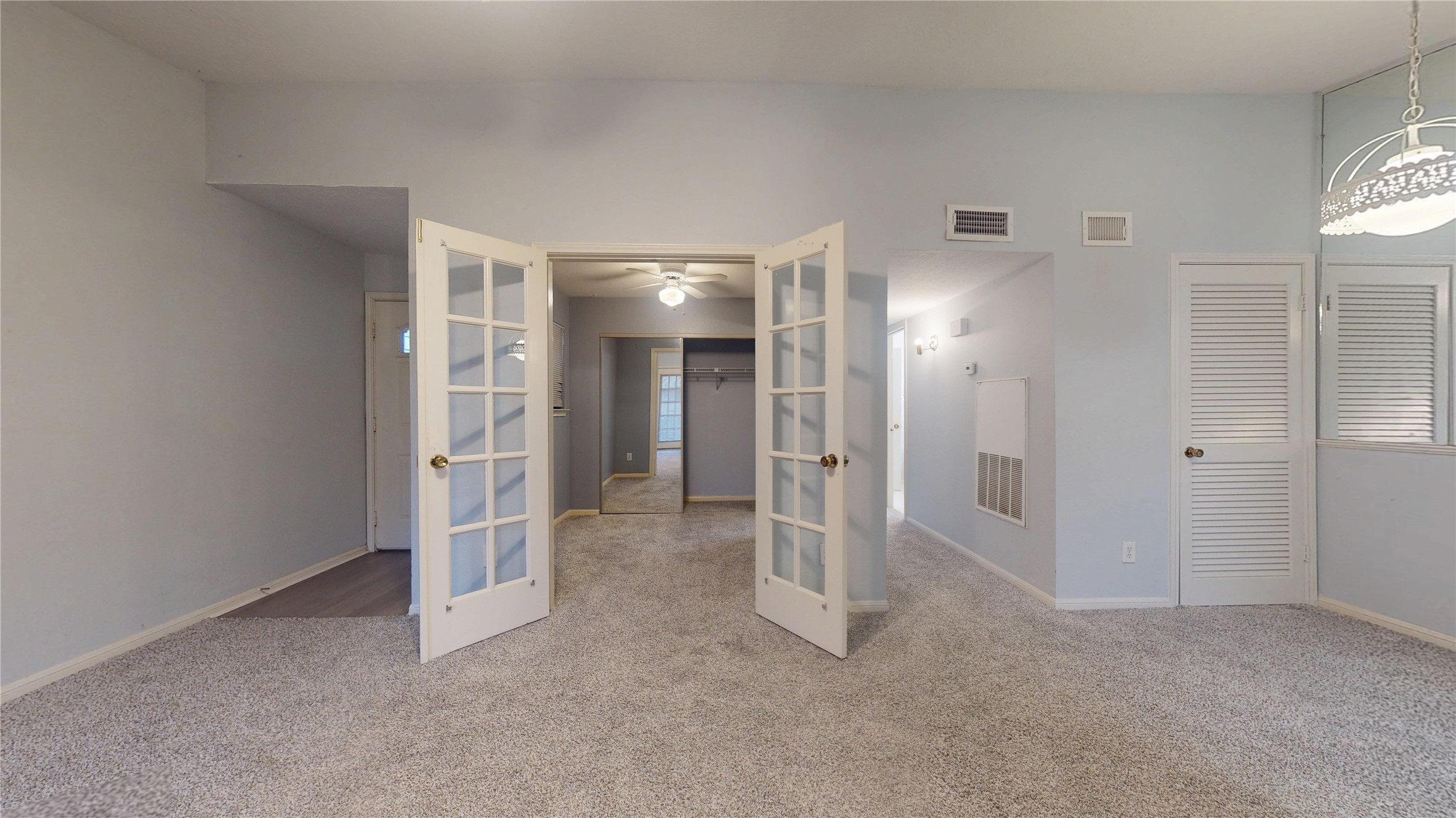 2323 Fairwind Road 860 Property Photo 9