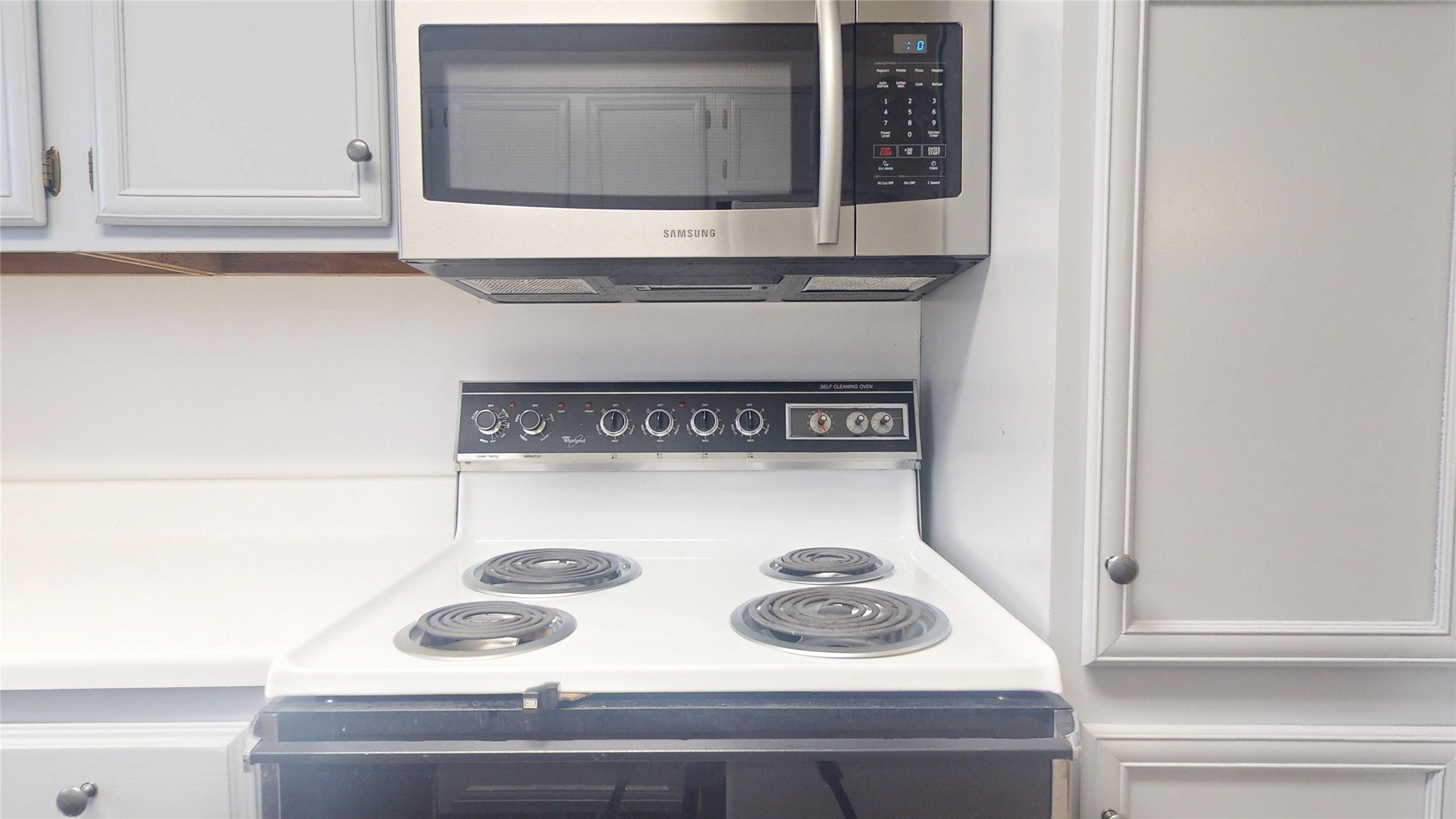 2323 Fairwind Road 860 Property Photo 16