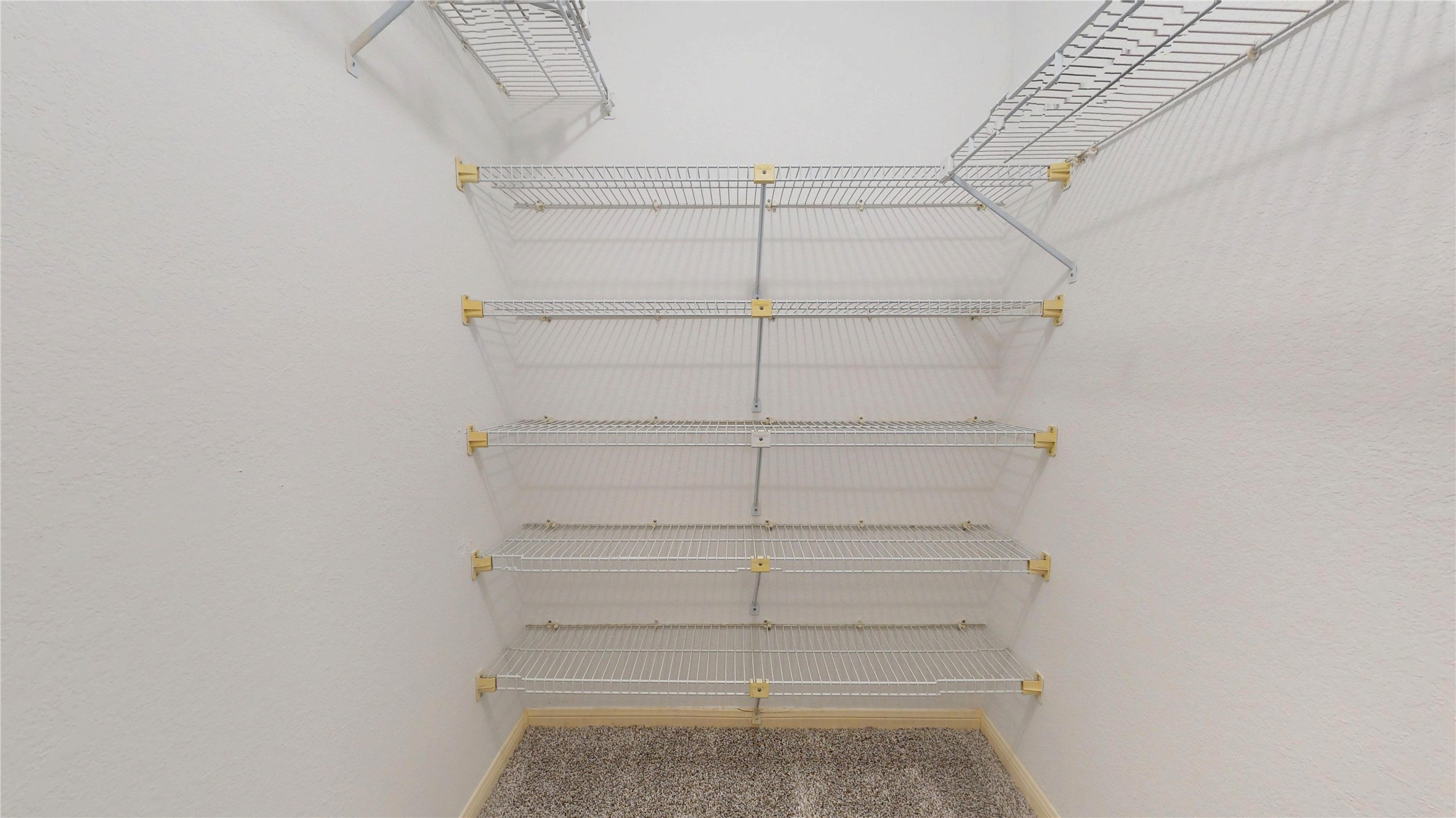 2323 Fairwind Road 860 Property Photo 25