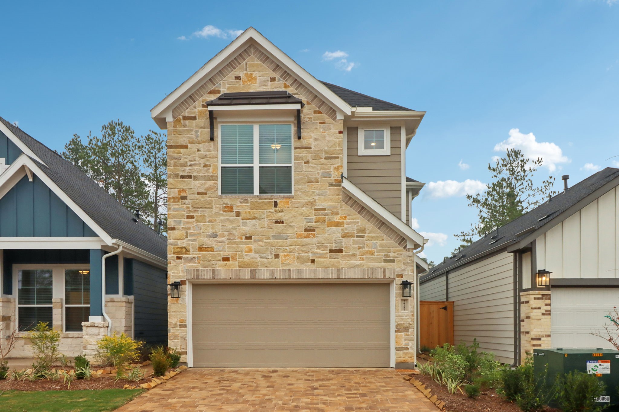 26257 E Outrider Banks Circle Property Photo 1