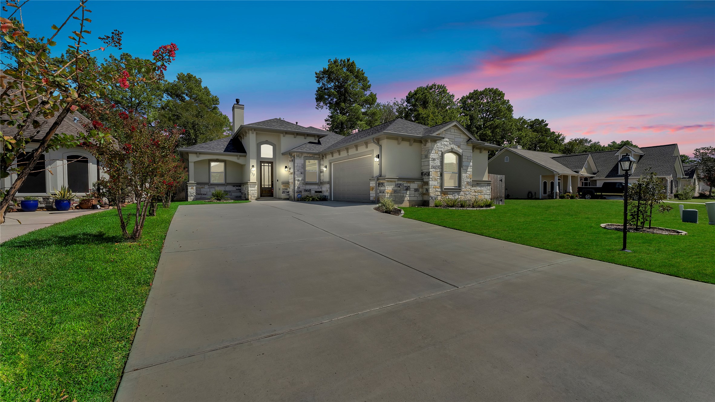 73 Wyndemere Drive Property Photo 1