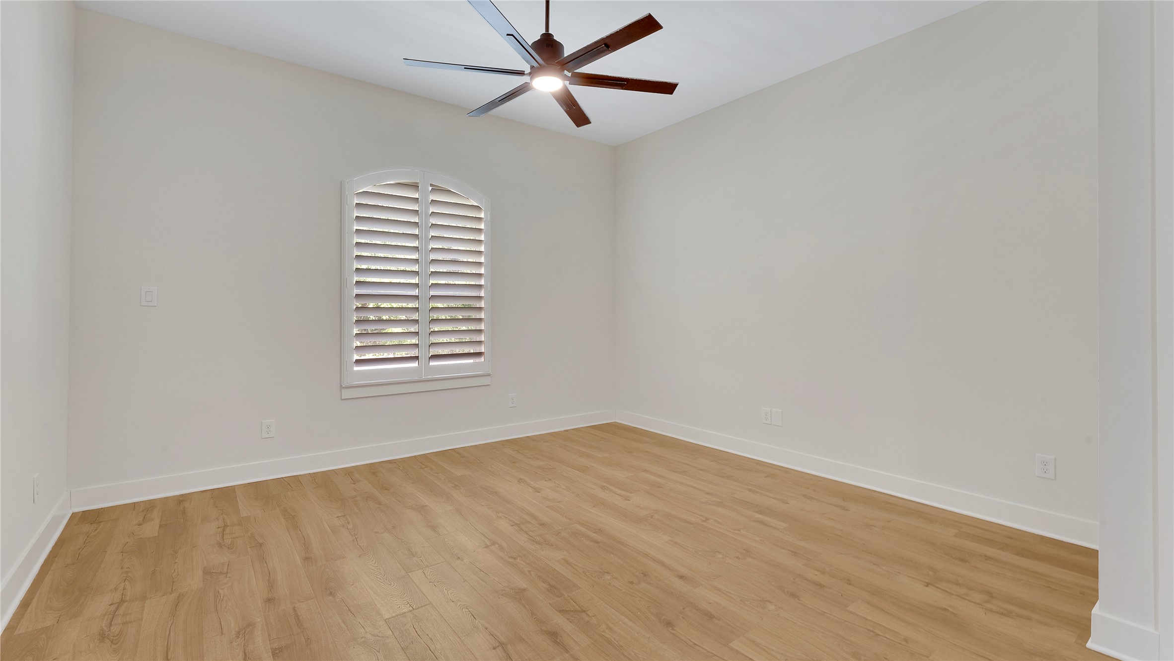 73 Wyndemere Drive Property Photo 11