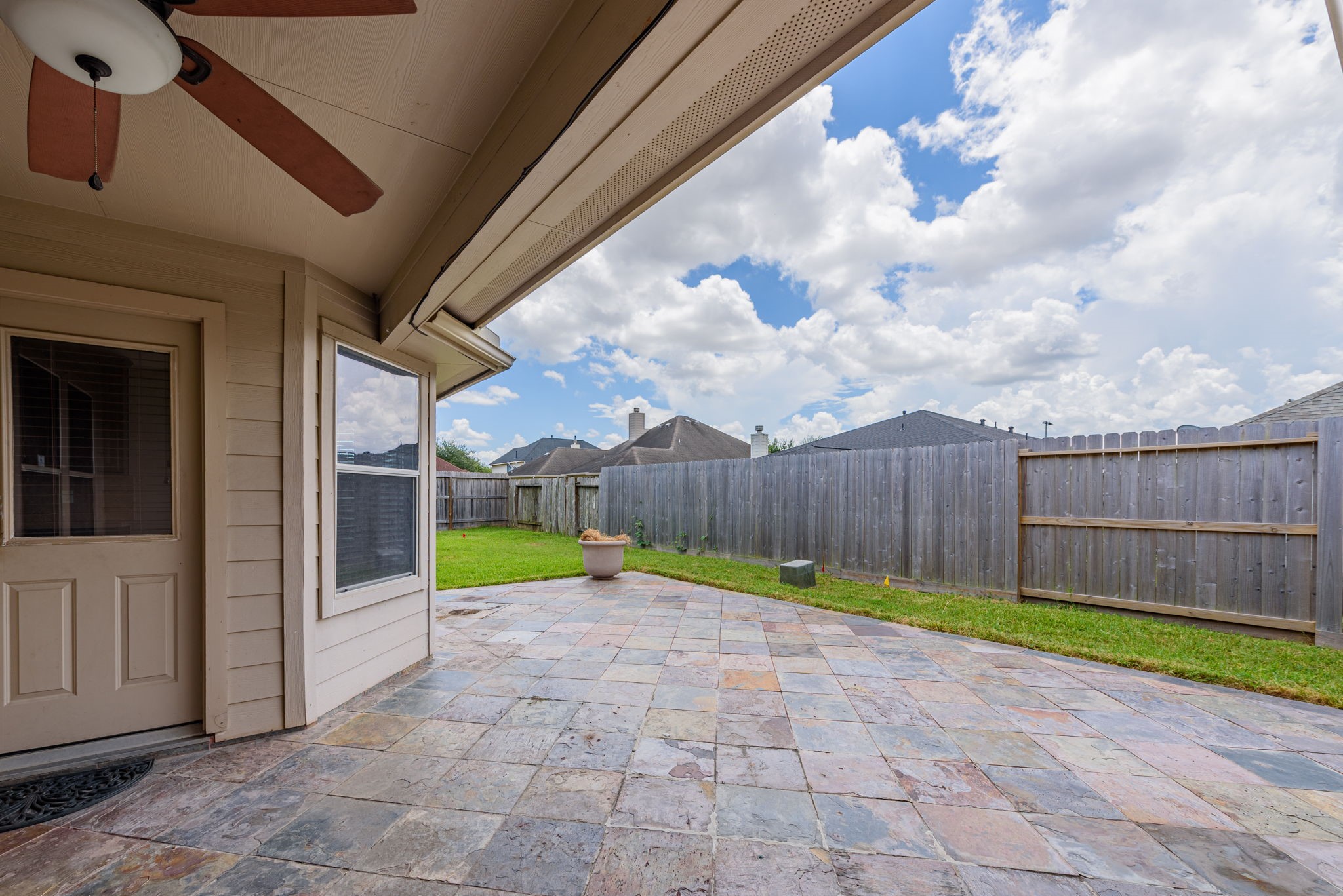 21011 Narrow Gate Drive Property Photo 23