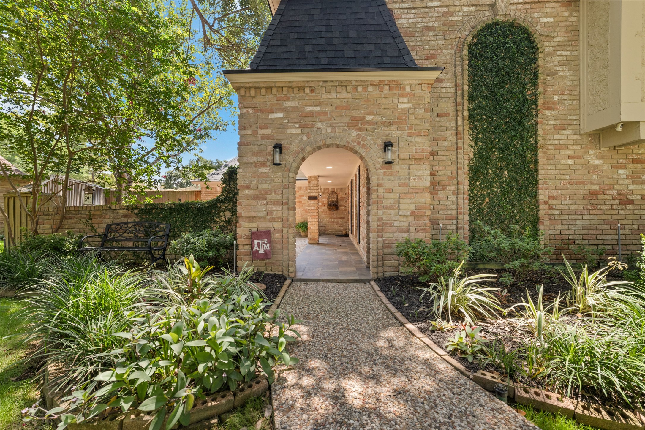 20307 Silbury Court Property Photo 4