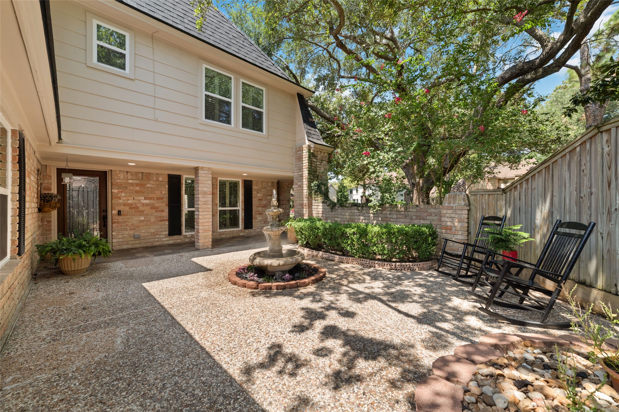 20307 Silbury Court Property Photo 6