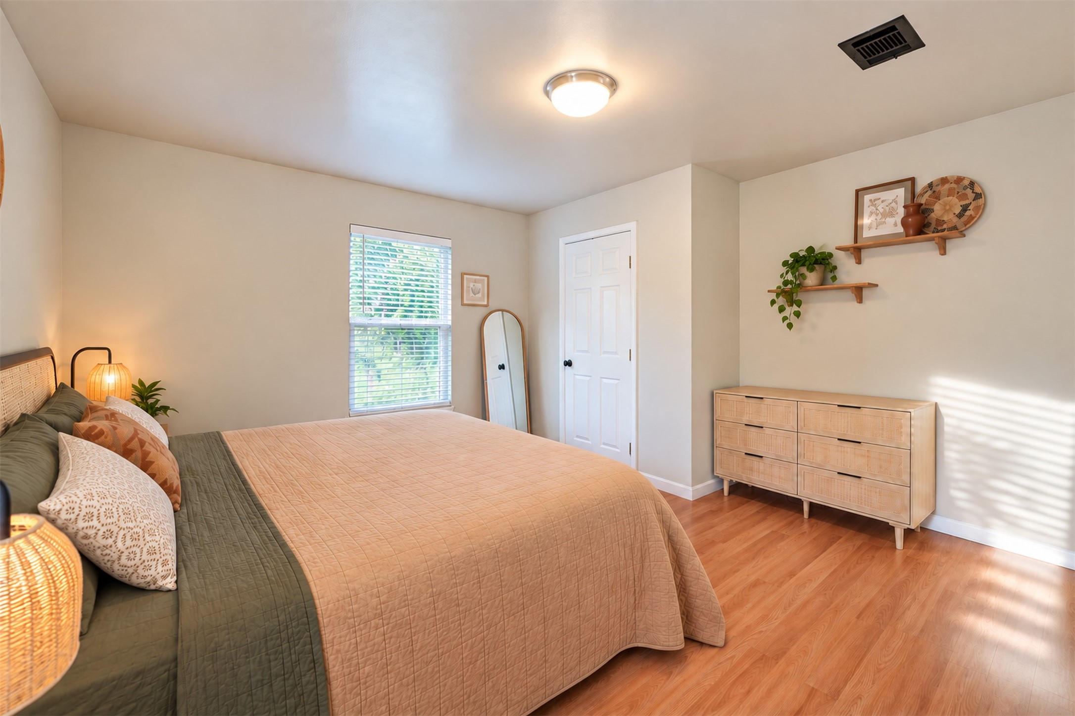 2908 County Road 510a Property Photo 5