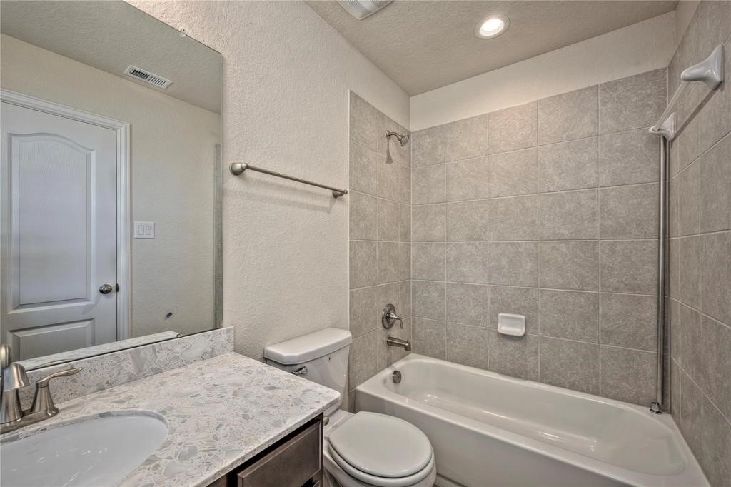 5106 Eagle Falls Lane Property Photo 7