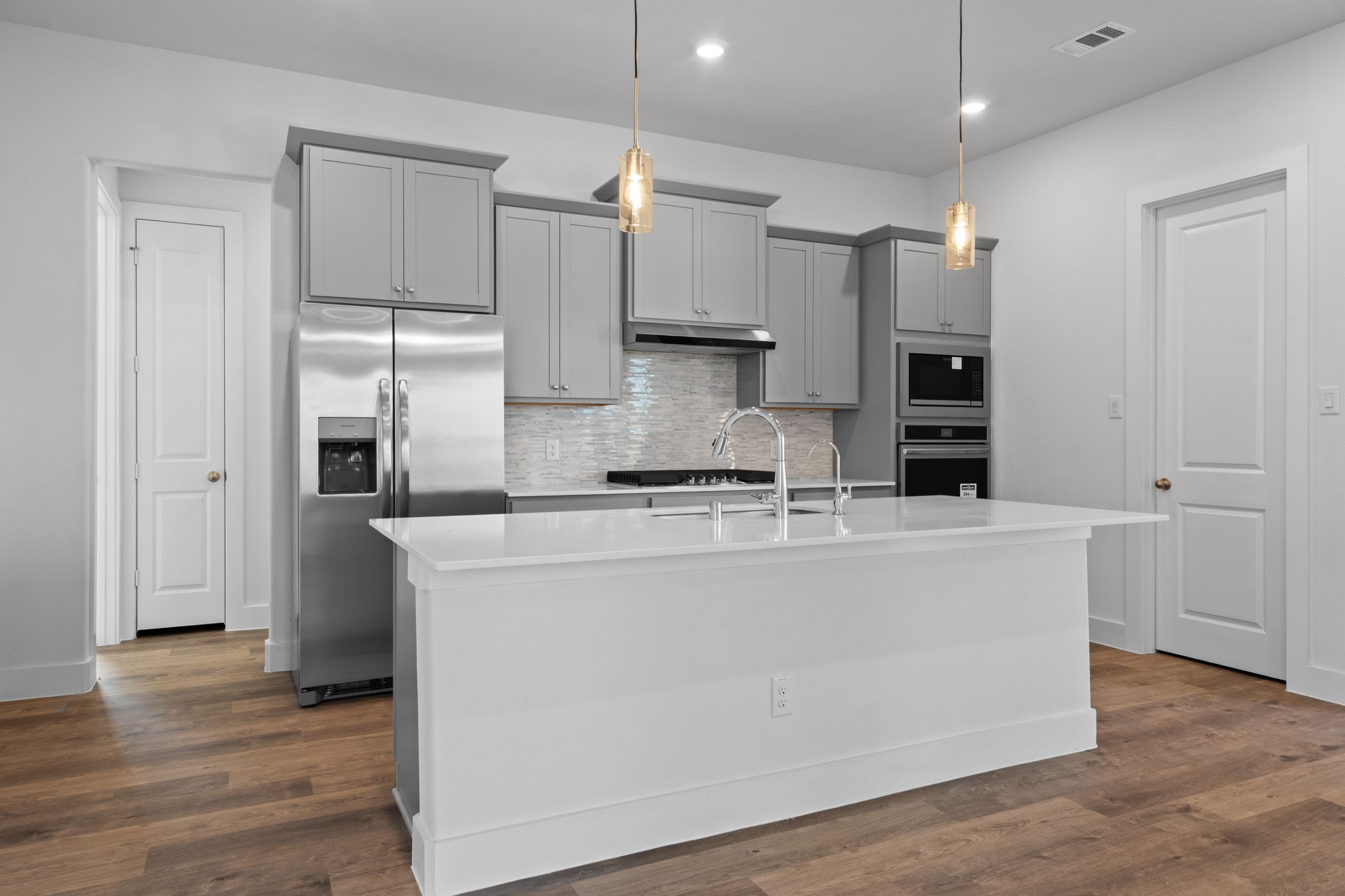 128 Coastal Prairie Drive Property Photo 4