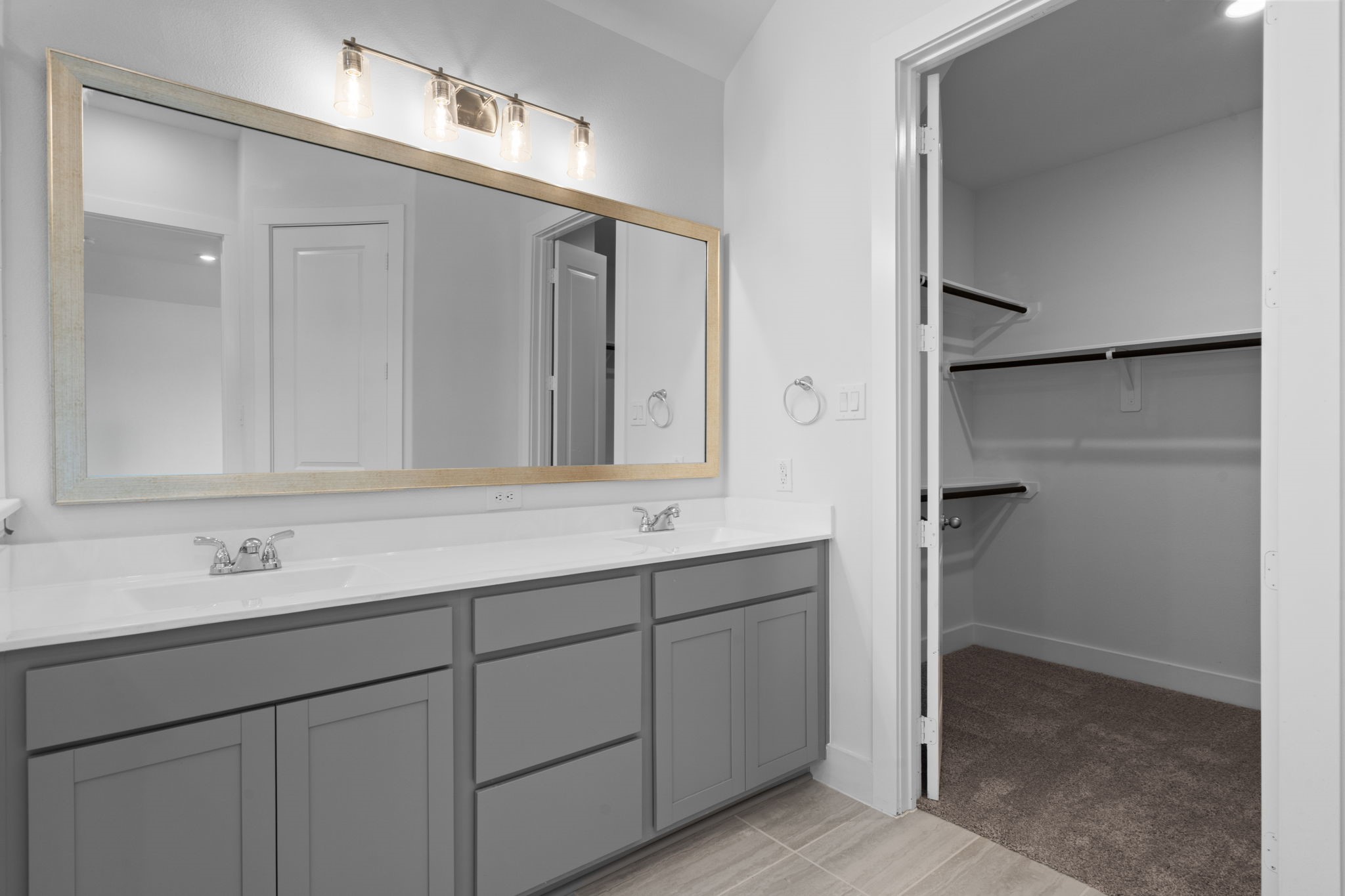 128 Coastal Prairie Drive Property Photo 11