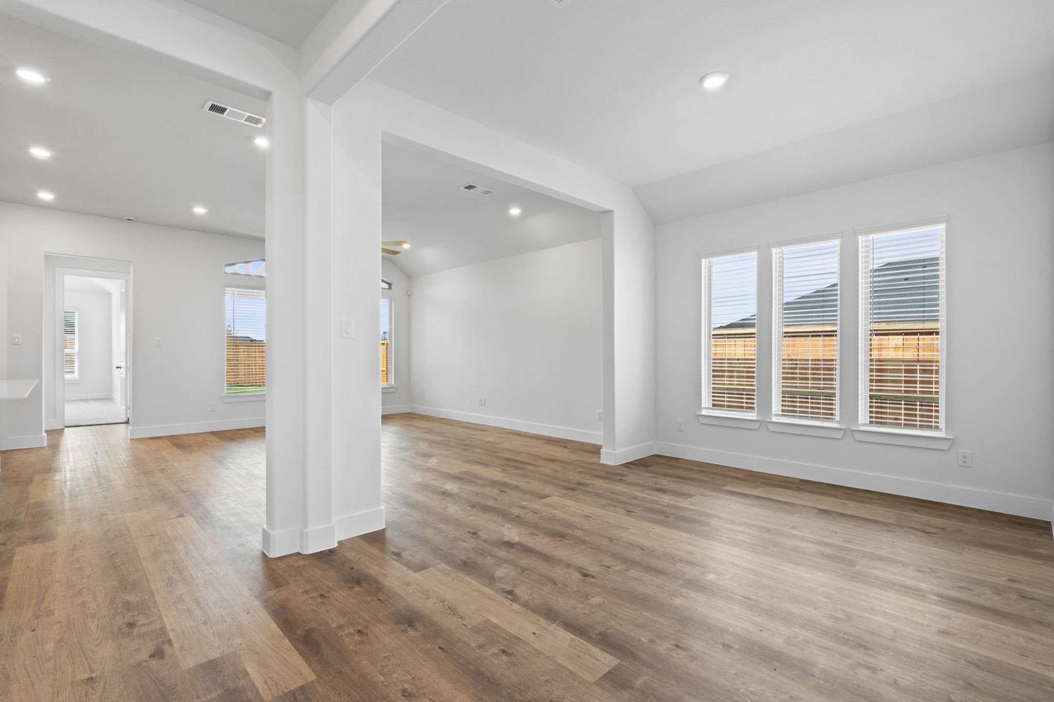 128 Coastal Prairie Drive Property Photo 22