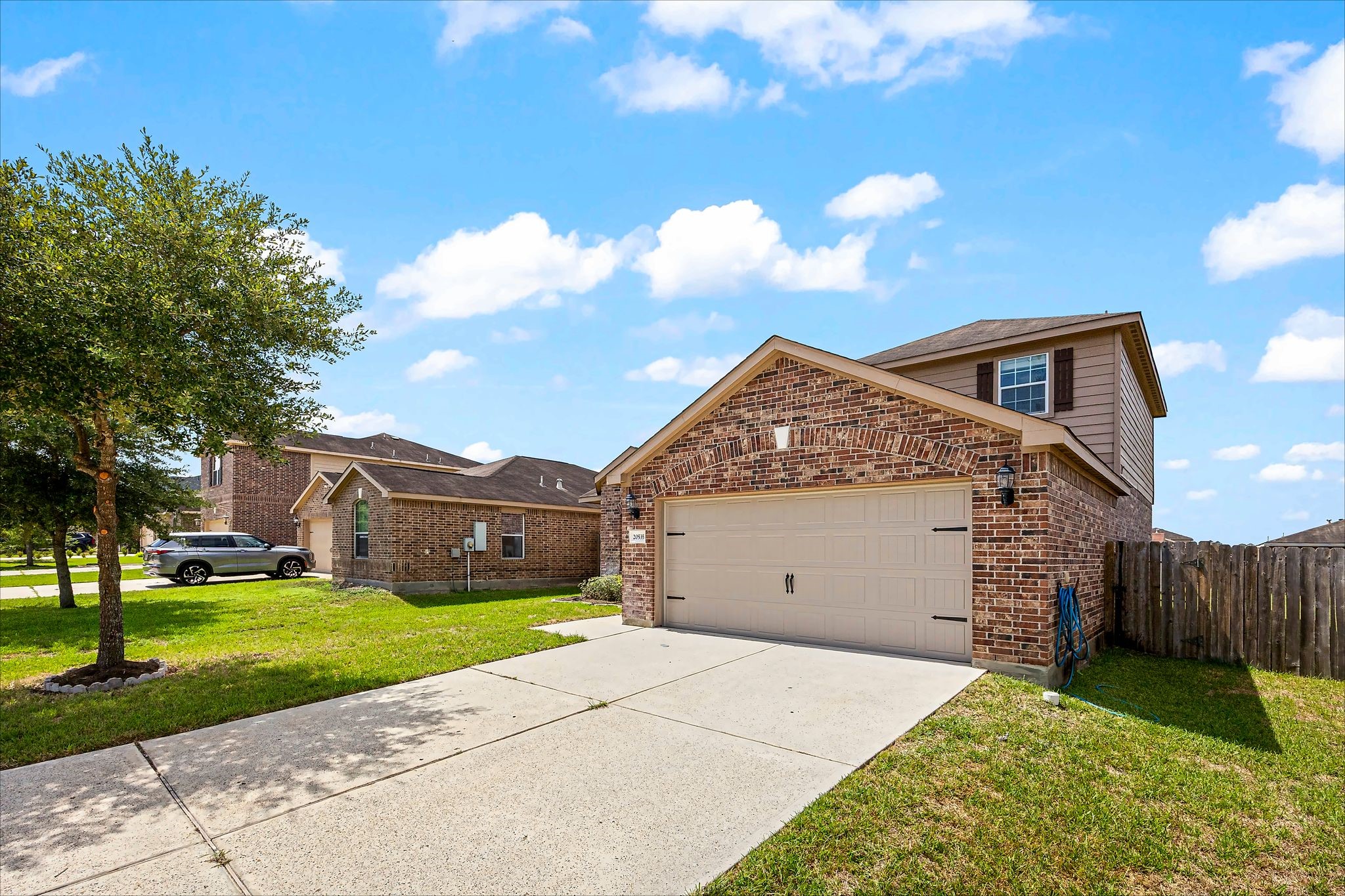20535 Marker Ridge Drive Property Photo 2