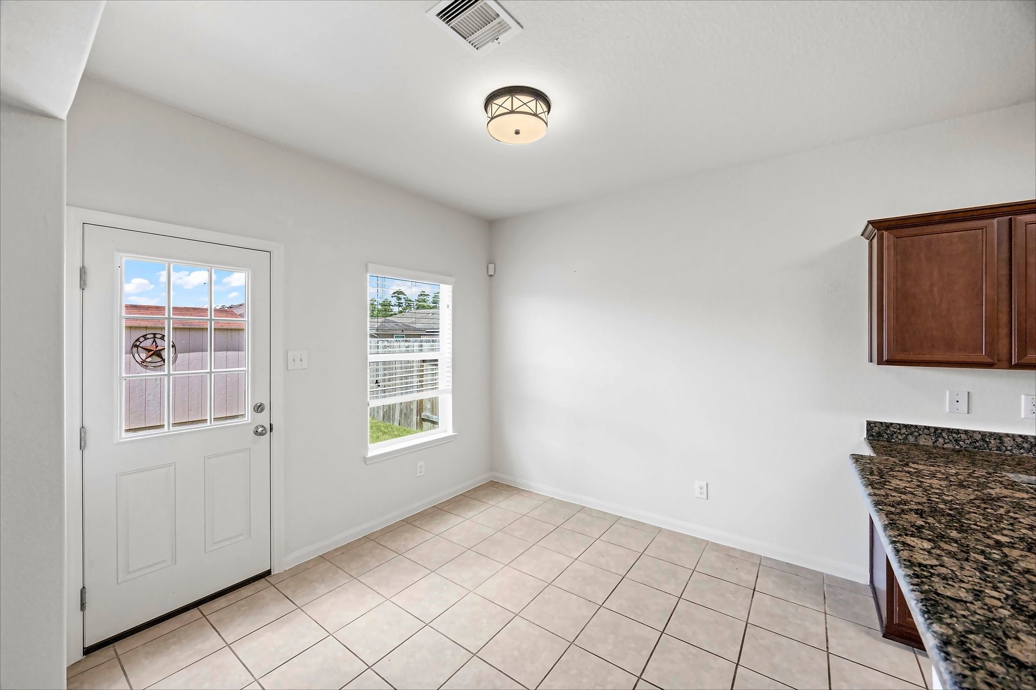 20535 Marker Ridge Drive Property Photo 5