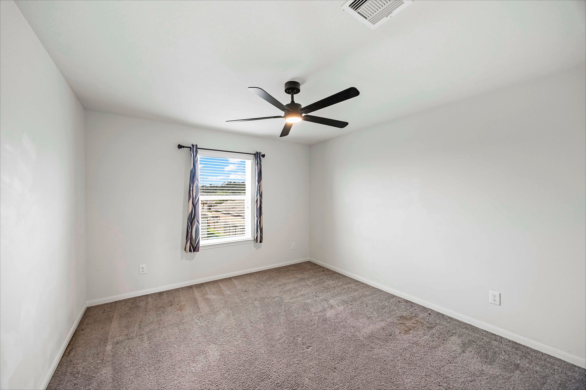 20535 Marker Ridge Drive Property Photo 15