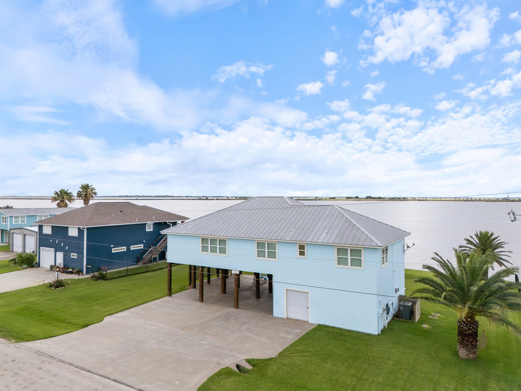 1730 W Bayshore Drive, Palacios Tx 77465 Property Photo 1