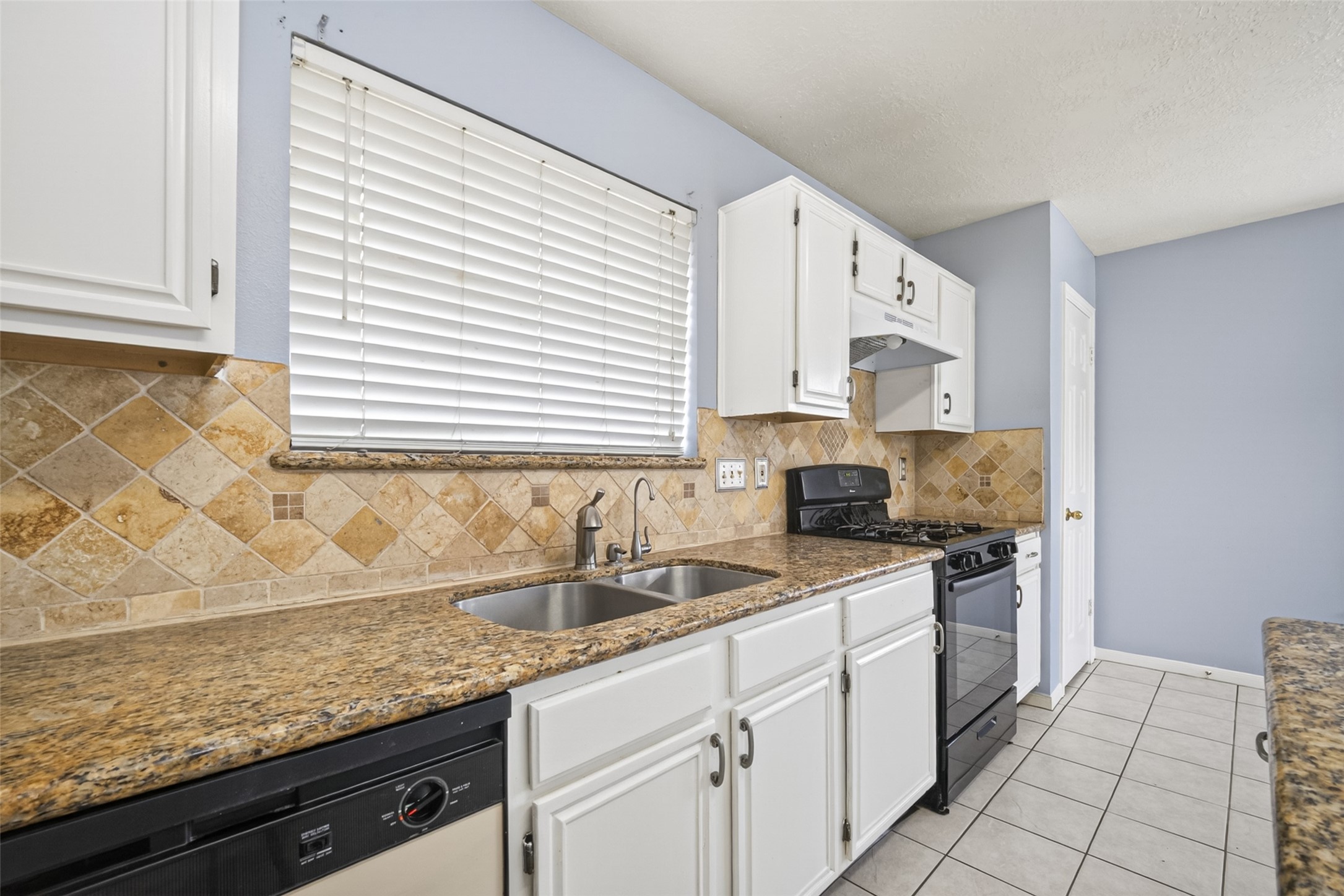 11563 Withers Way Circle Property Photo 13