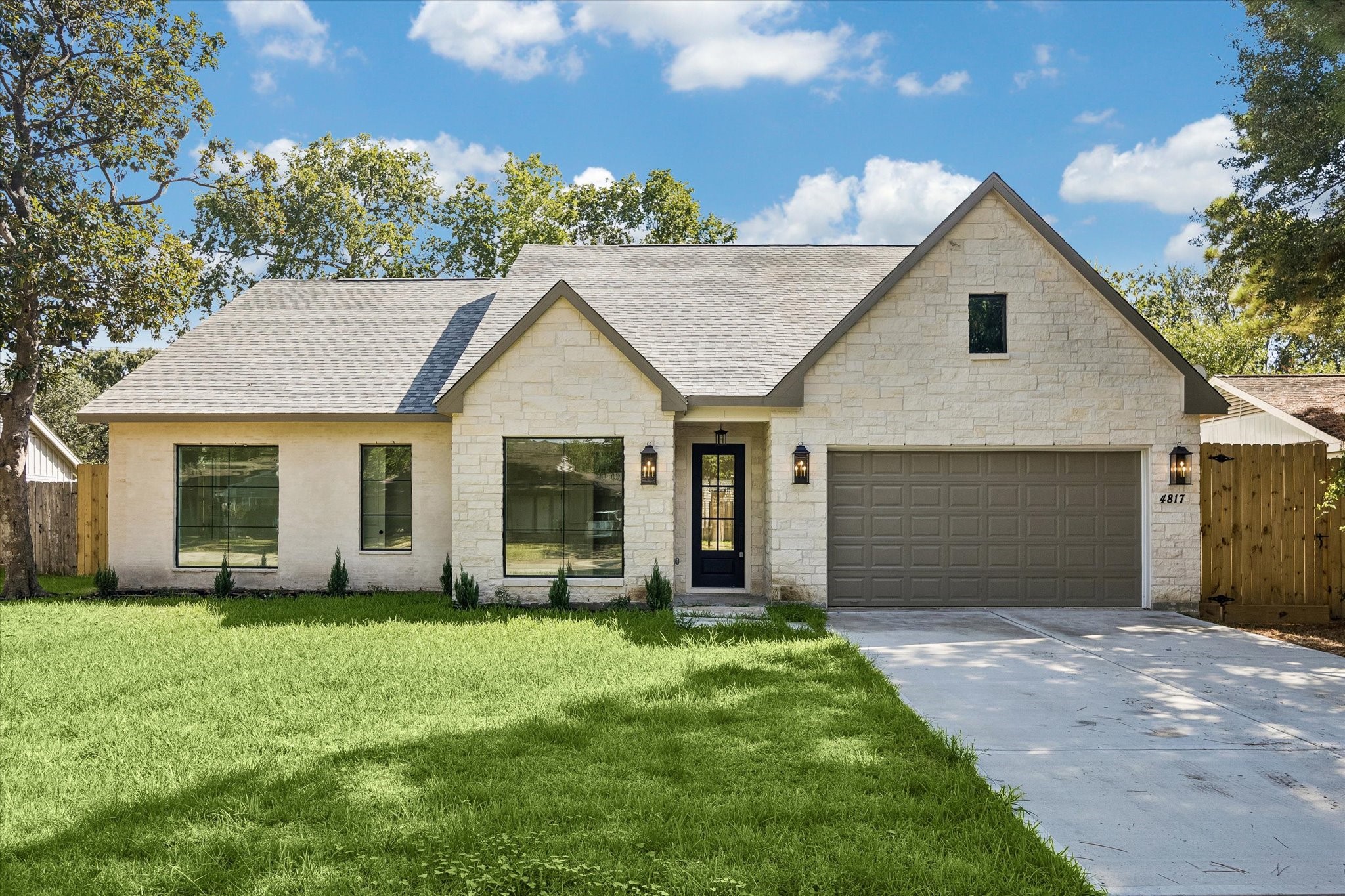 4817 Kingfisher Drive