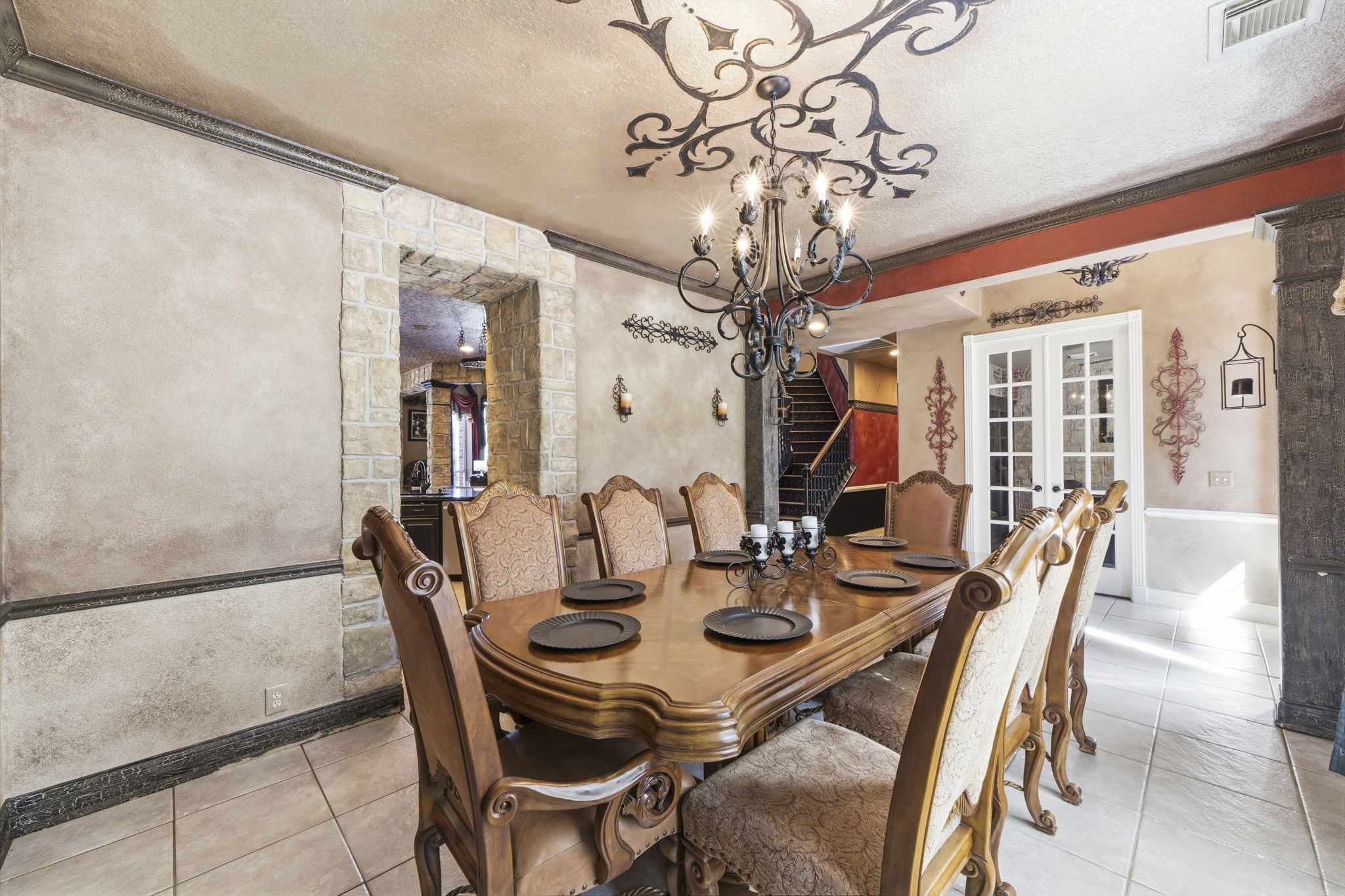 11823 Canyon Mills Drive Property Photo 7