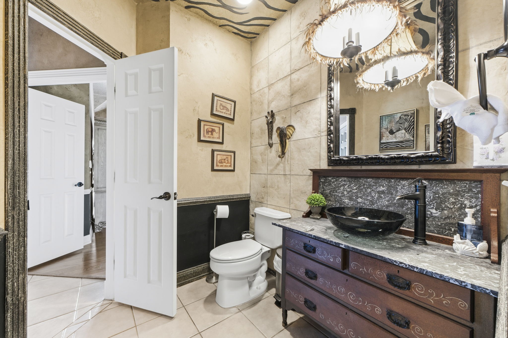 11823 Canyon Mills Drive Property Photo 26
