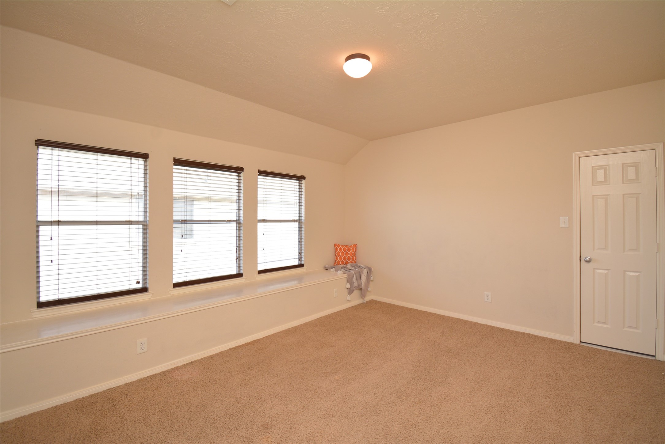 26114 Silver Timbers Lane Property Photo 12