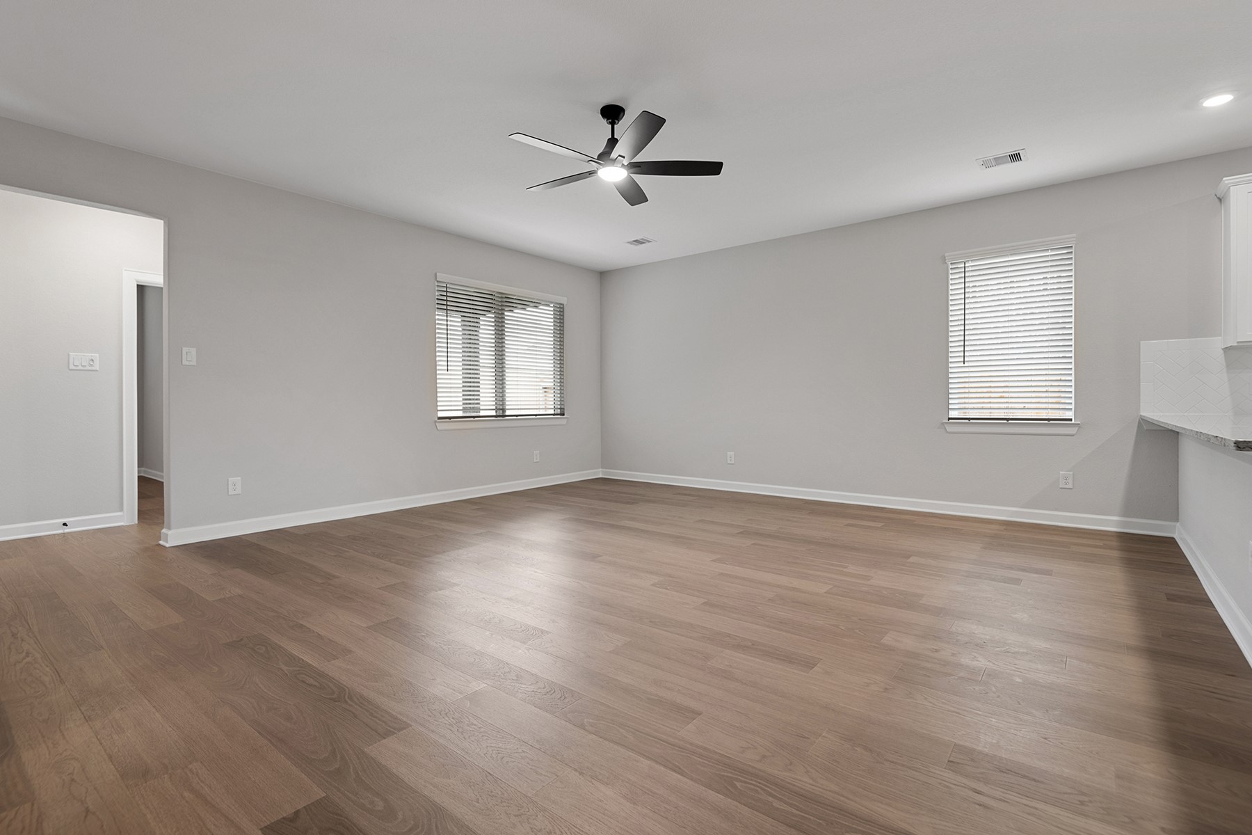 21520 Bluebonnet Bay Drive Property Photo 7
