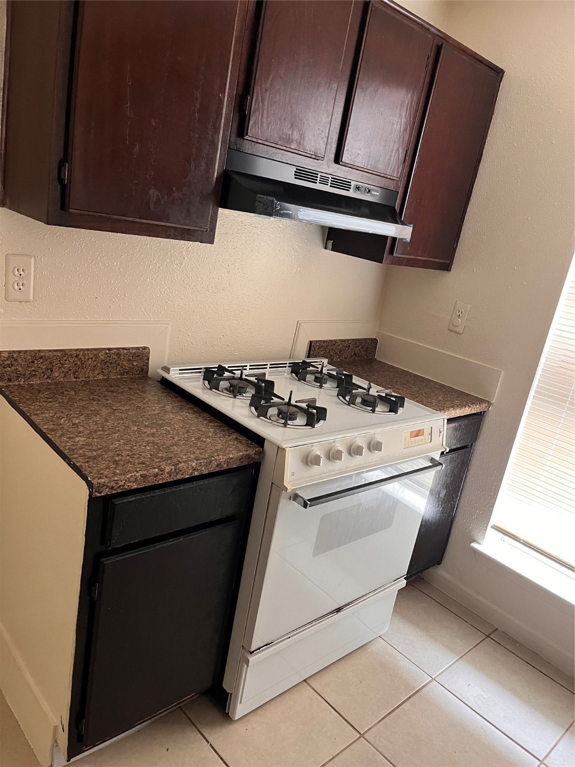 5415 Ridgemont Place Property Photo 1