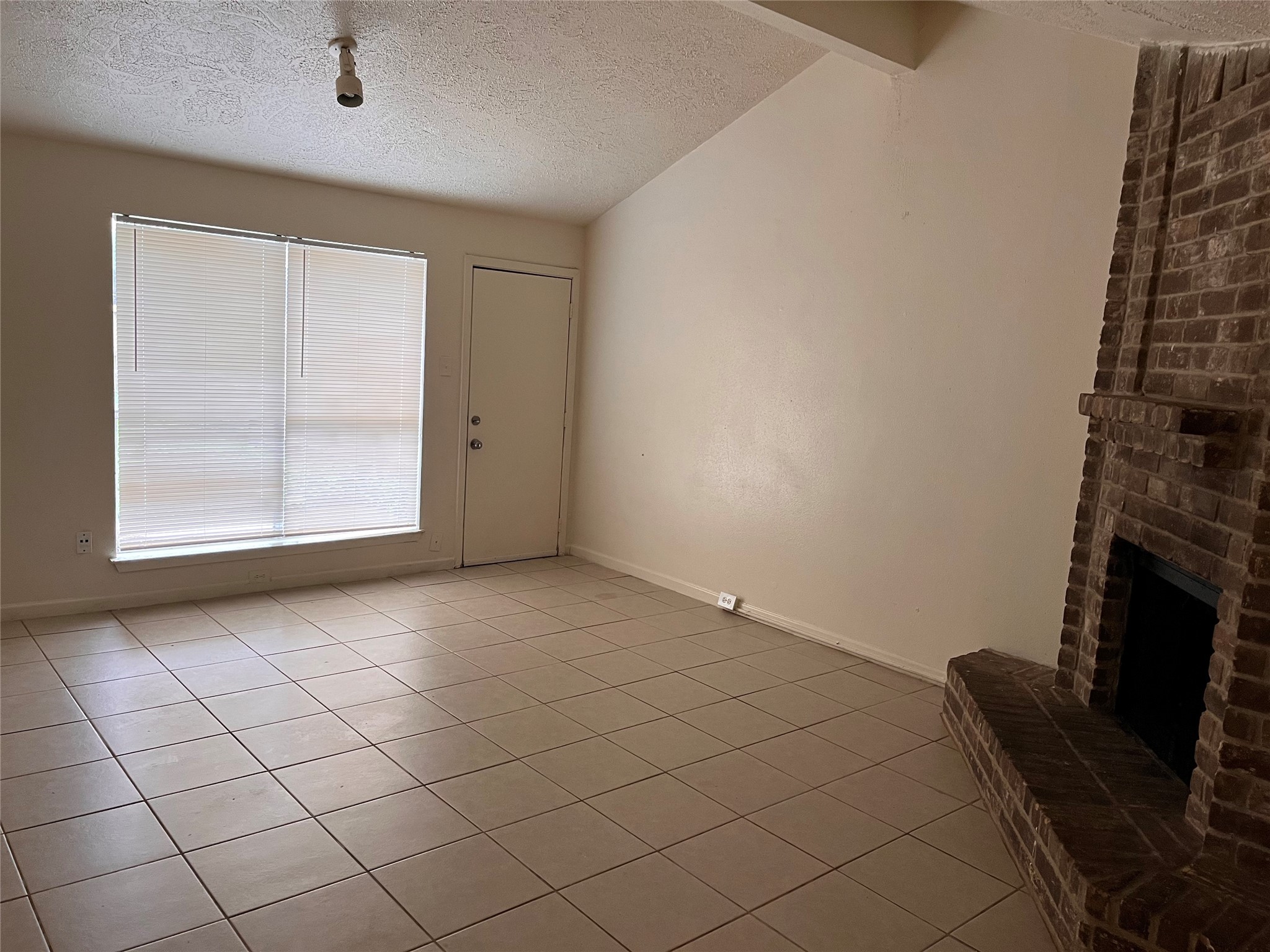 5415 Ridgemont Place Property Photo 5